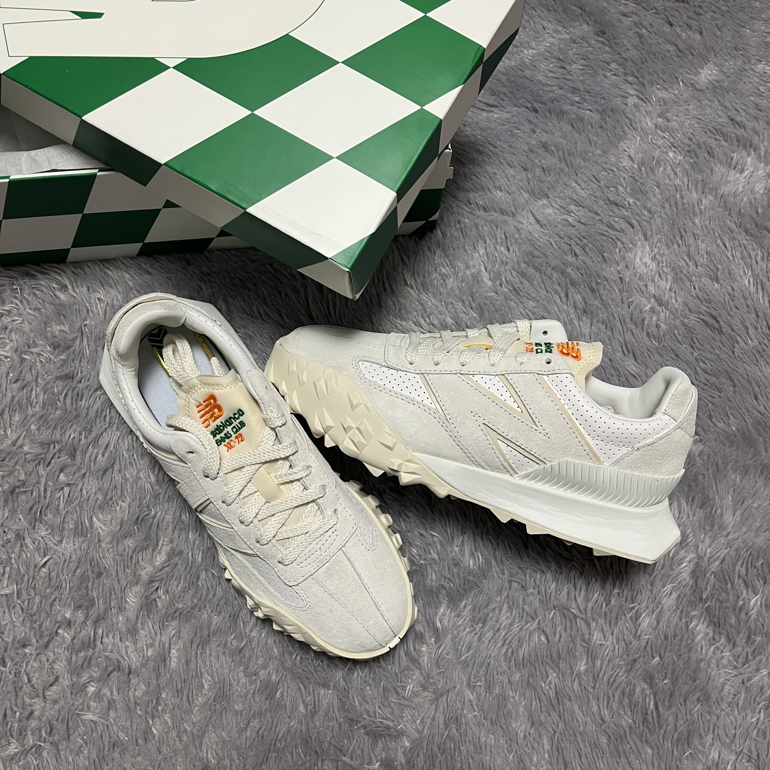 New Balance x Casablanca XC-72 Marshmallow Brilliant White 착용 스타일