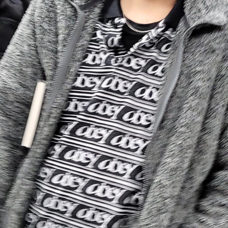 IAB Studio x Obey Beenzino Icon T-Shirt Off Black 착용 스타일