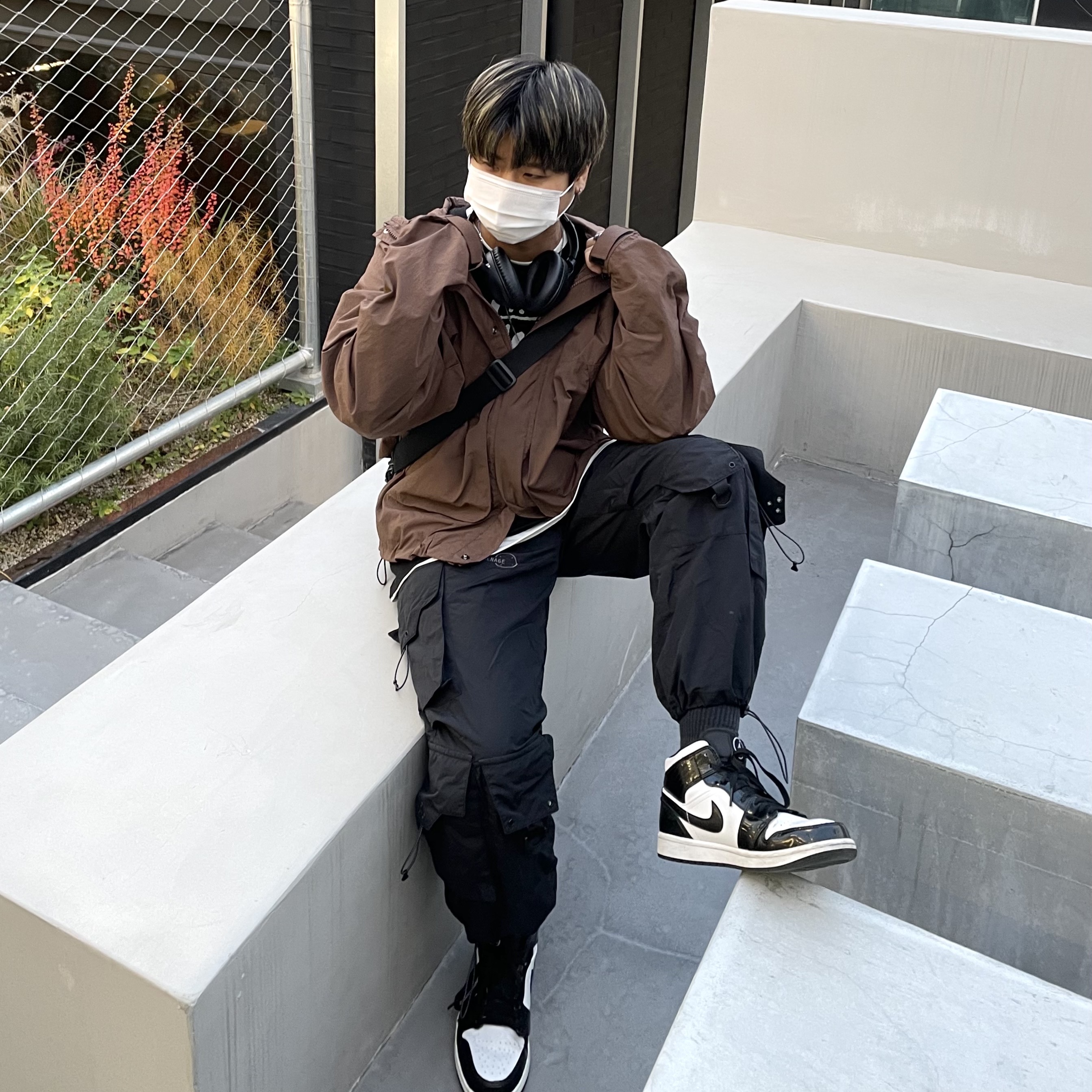 Jordan 1 Mid SE ASW Black 착용 스타일 - 2