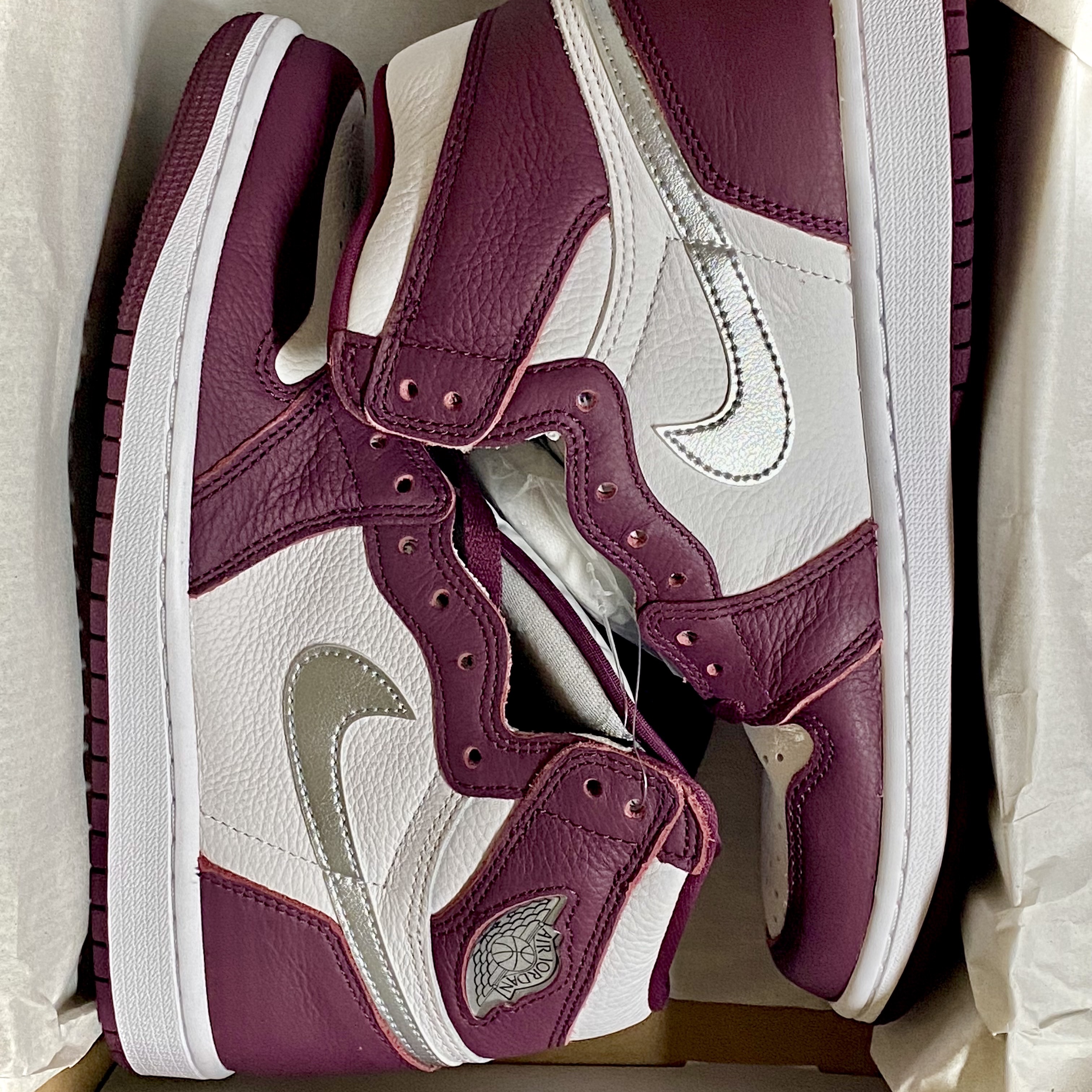 Jordan 1 Retro High OG Bordeaux 착용 스타일
