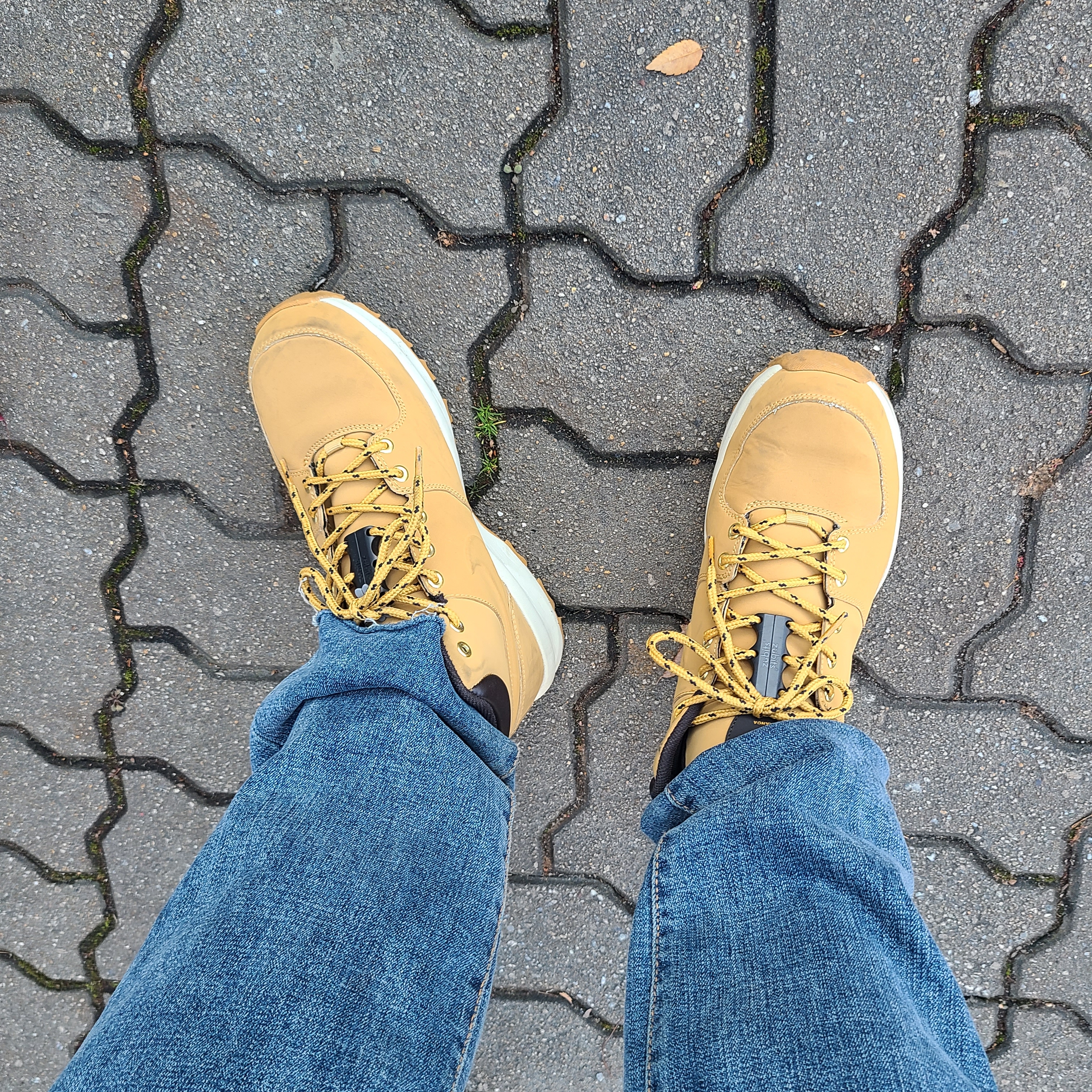 Nike Manoa Leather Haystack 착용 스타일