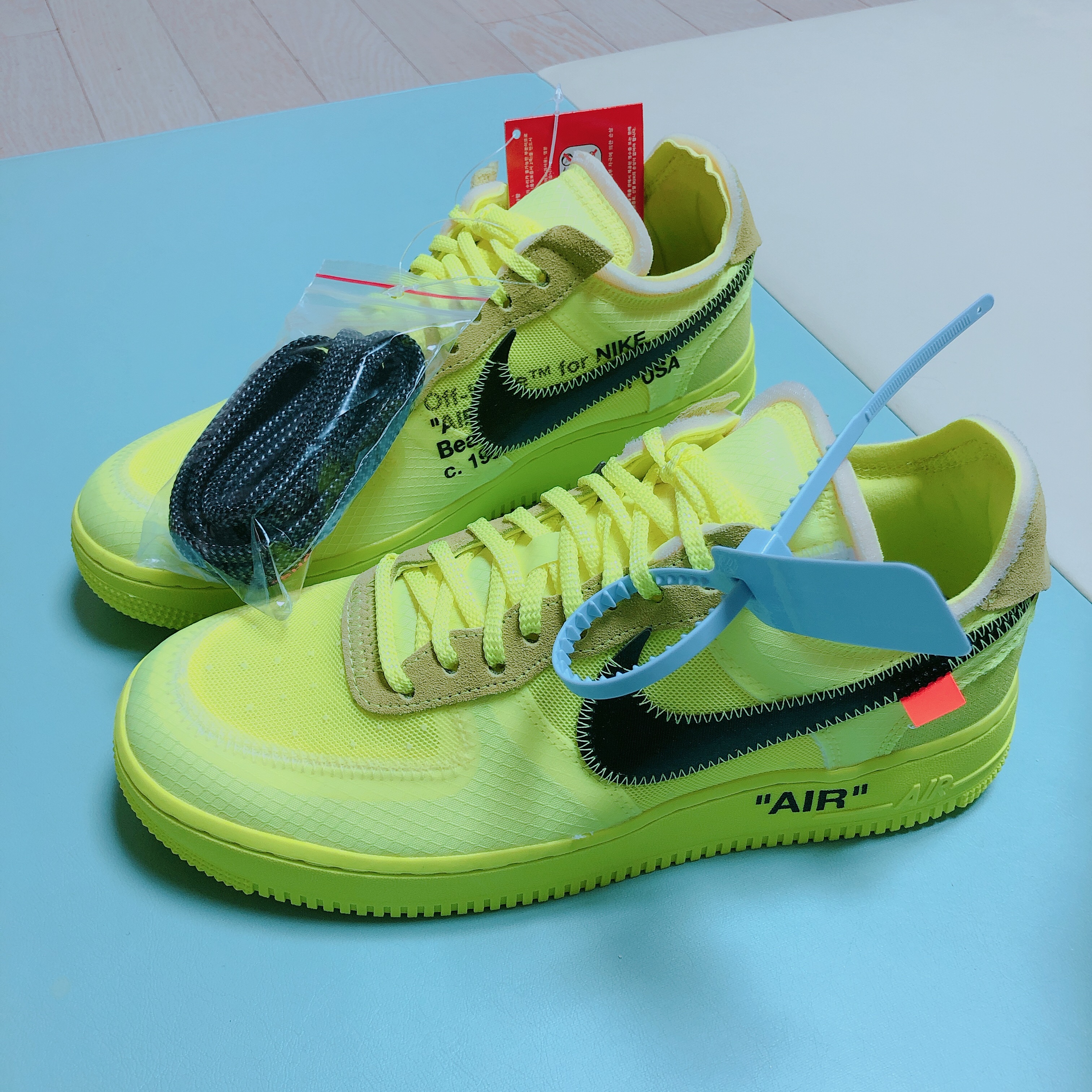 Nike x Off-White Air Force 1 Low Volt 착용 스타일 - 2