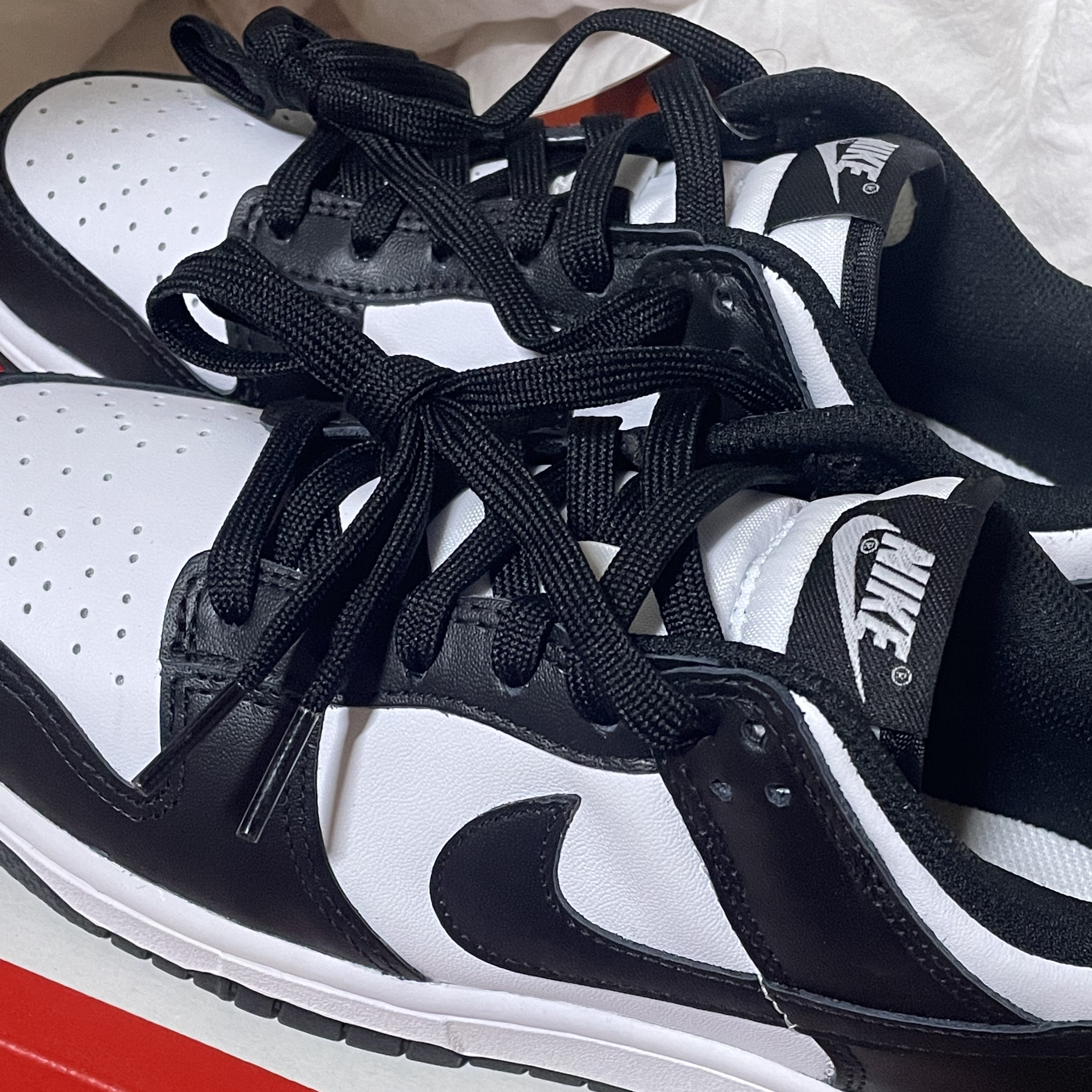 (W) Nike Dunk Low Black 착용 스타일