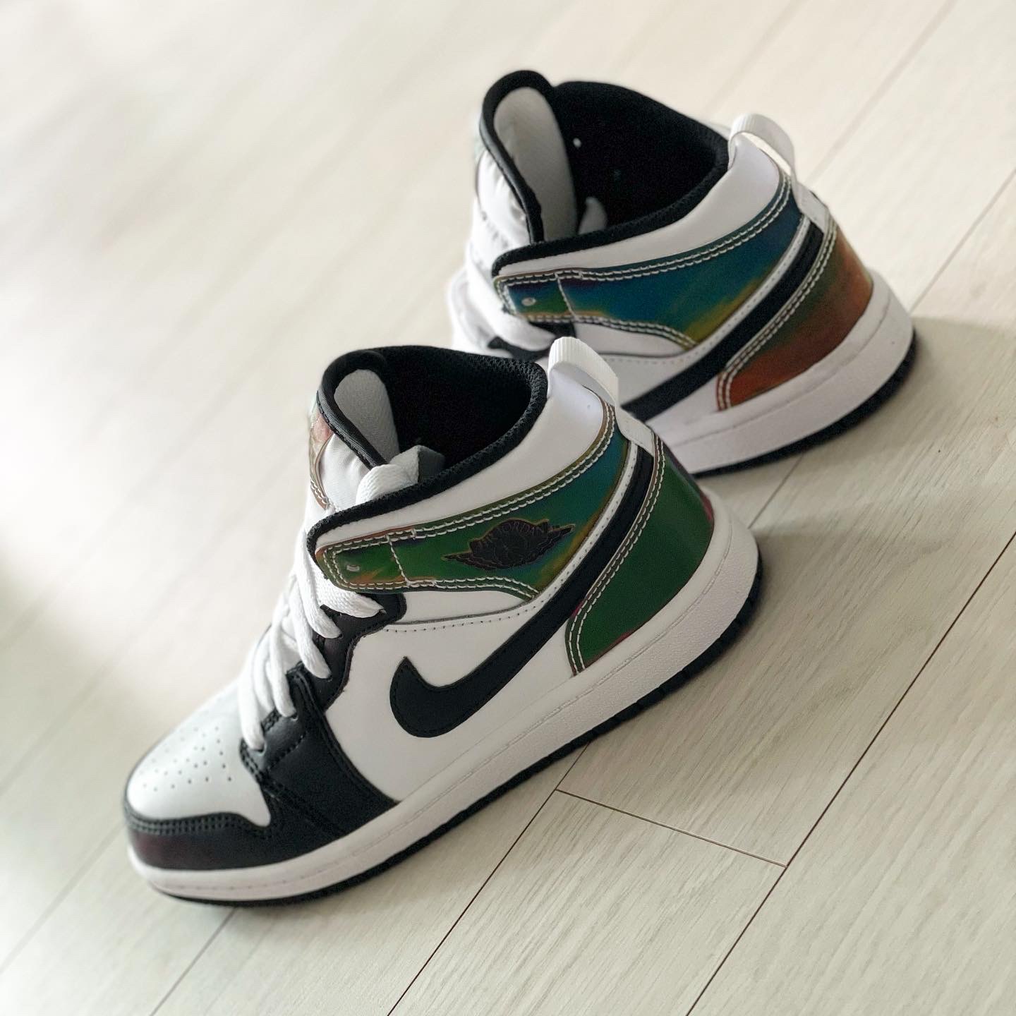 (PS) Jordan 1 Mid SE Heat Reactive 착용 스타일 - 1