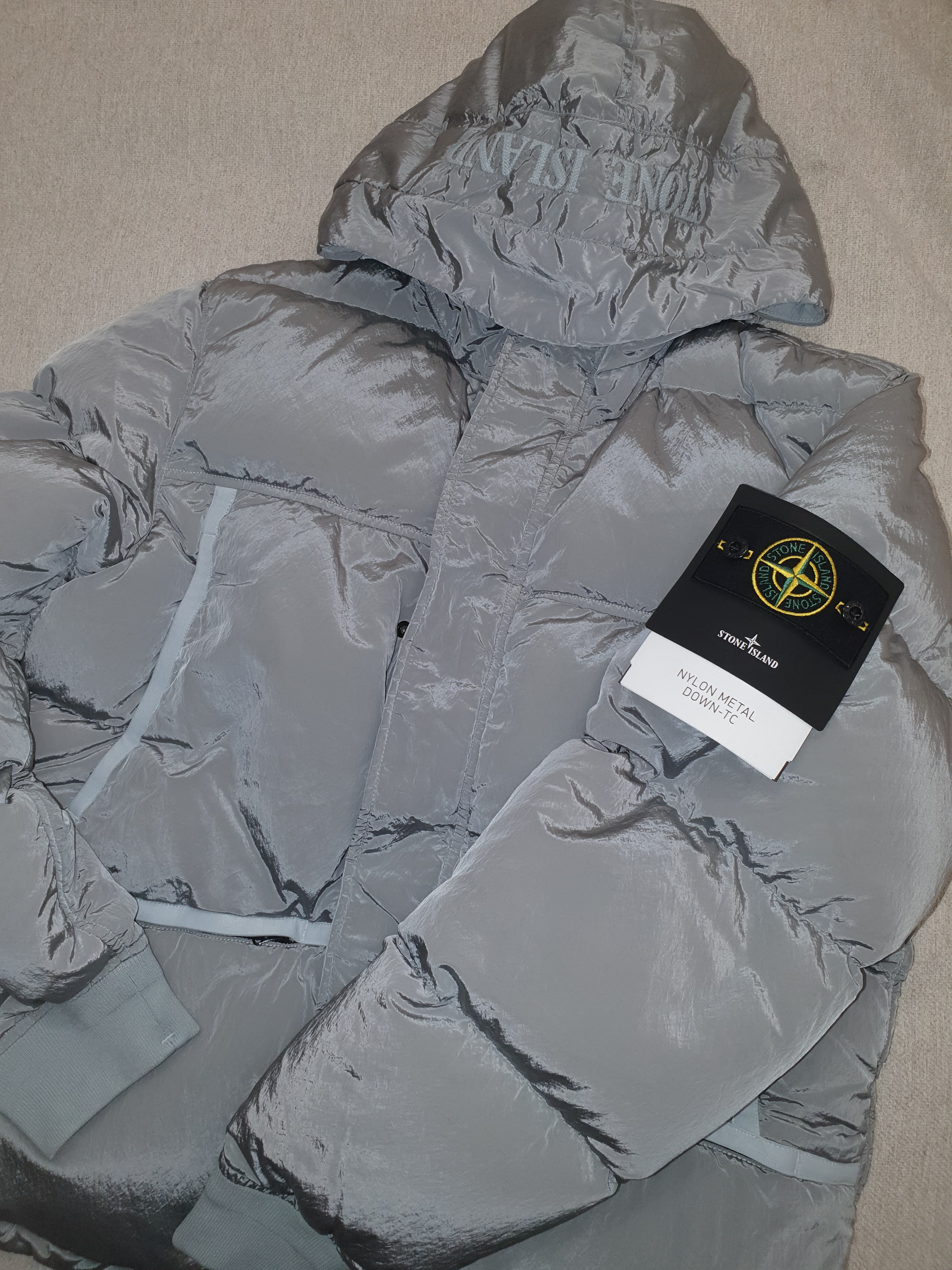 Stone Island 44508 Nylon Metal Down-TC Jacket Light Grey - 21FW 착용 스타일 - 2