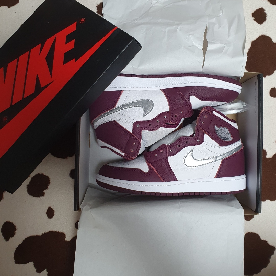 (GS) Jordan 1 Retro High OG Bordeaux 착용 스타일