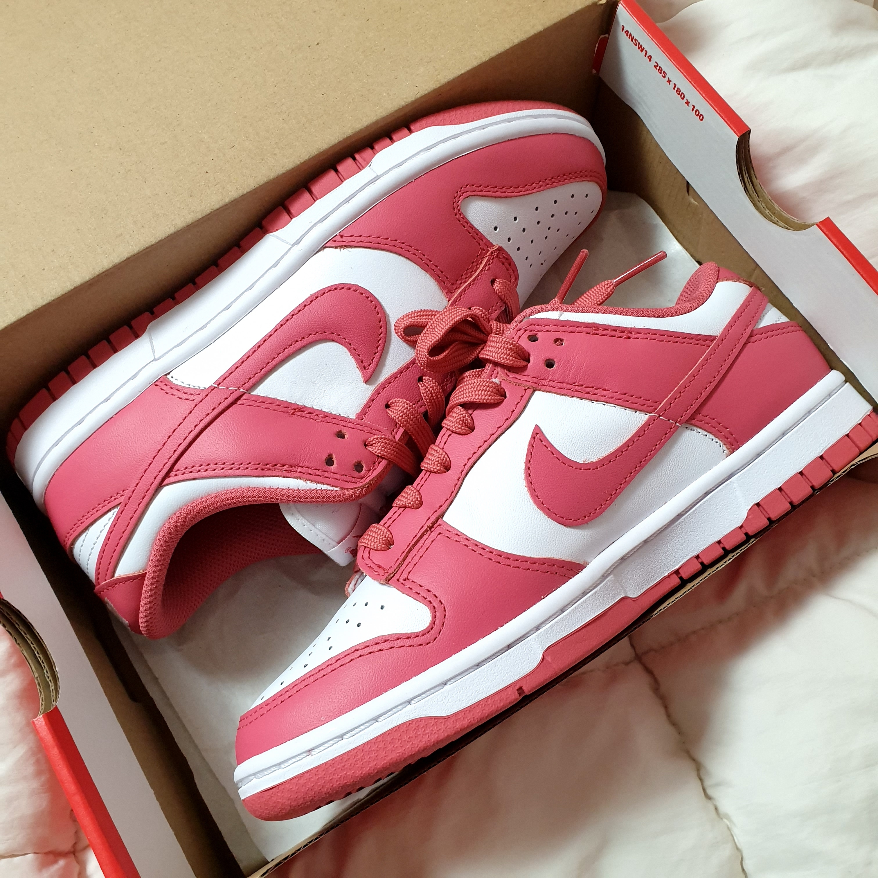 (W) Nike Dunk Low Archeo Pink 착용 스타일