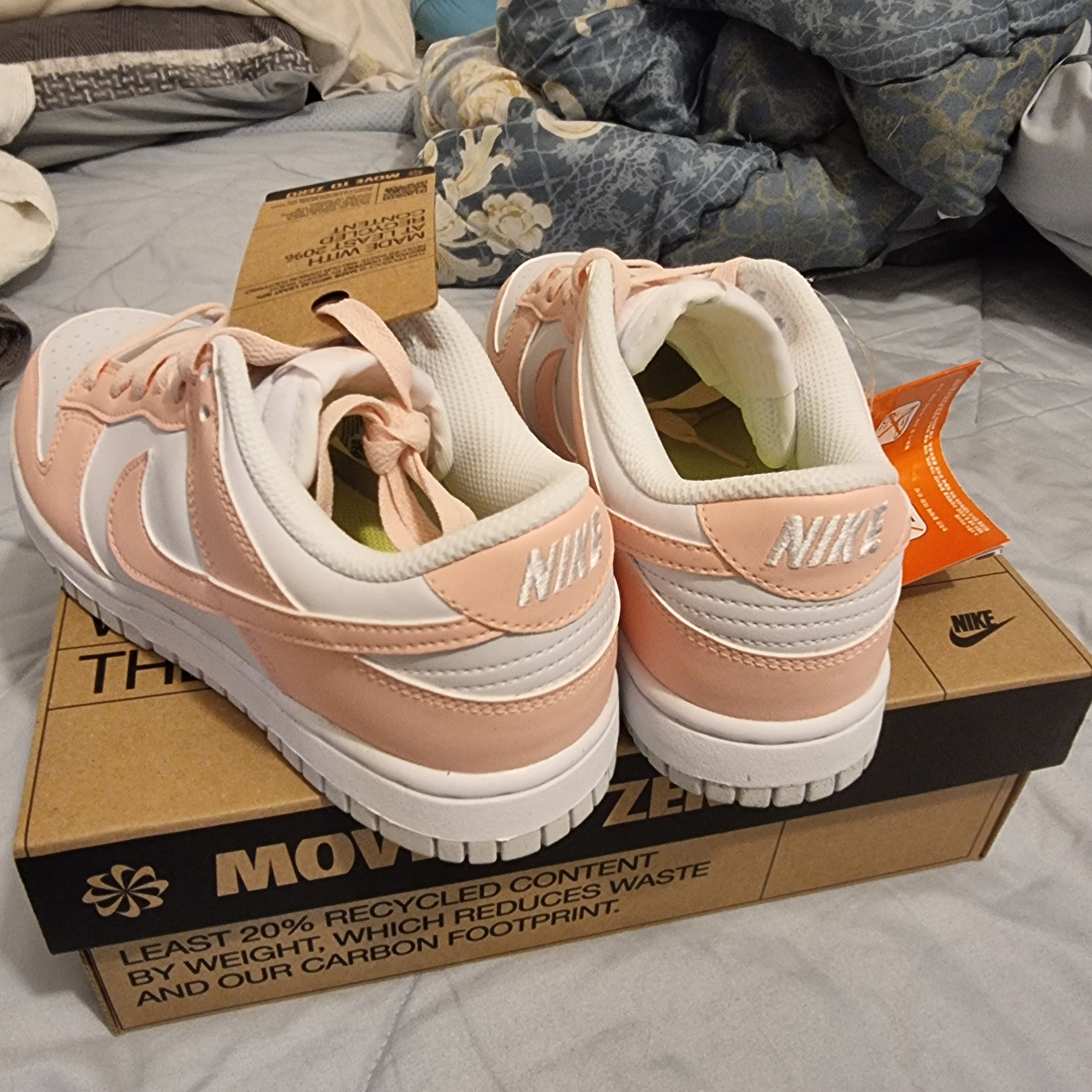 (W) Nike Dunk Low Next Nature Pale Coral 착용 스타일 - 2