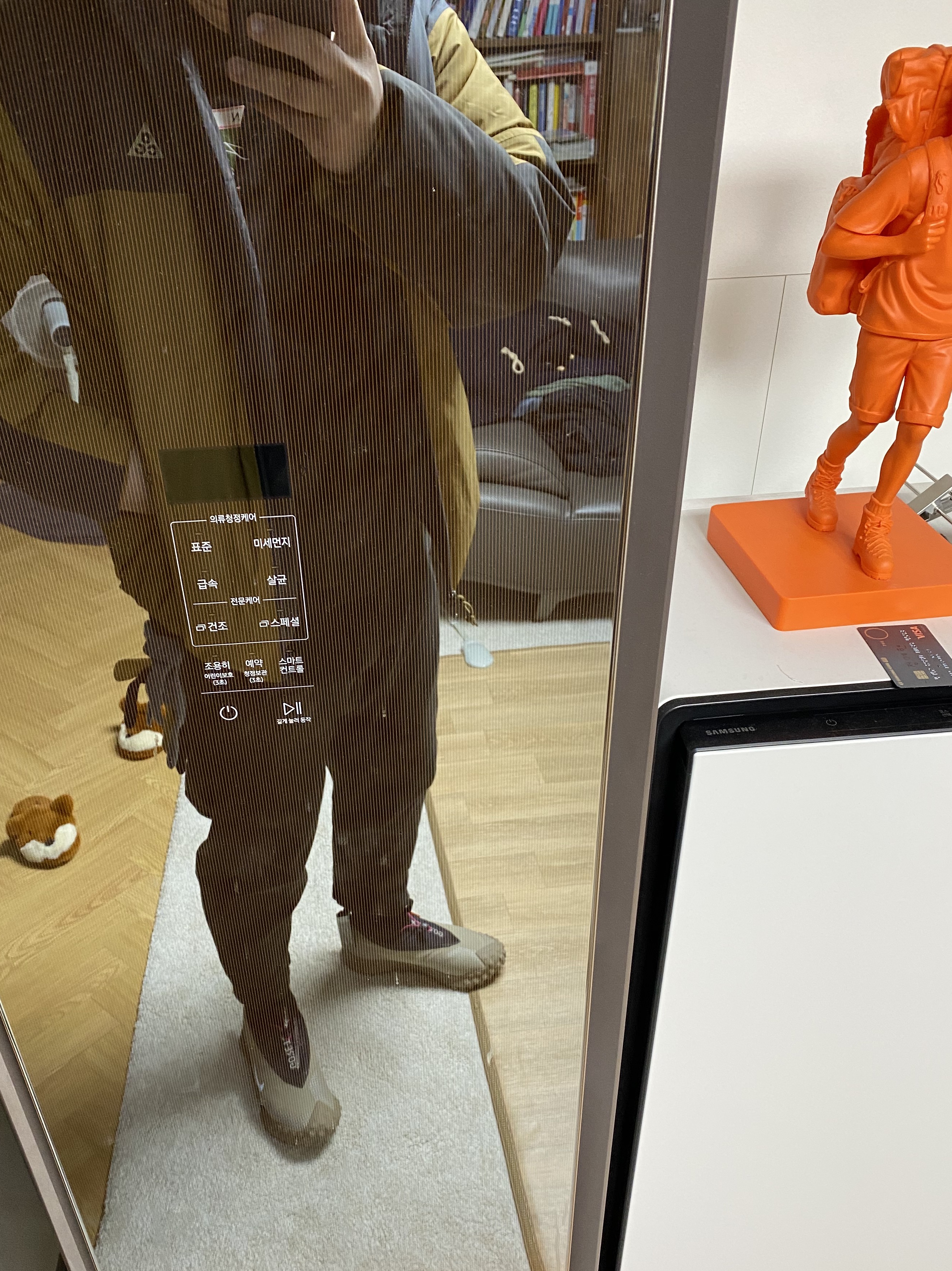 Nike ACG Mountain Fly Gore-Tex Khaki, Nike ACG 4th Horseman Puffer Jacket Anthracite Beige - US/EU 착용 스타일 - 1