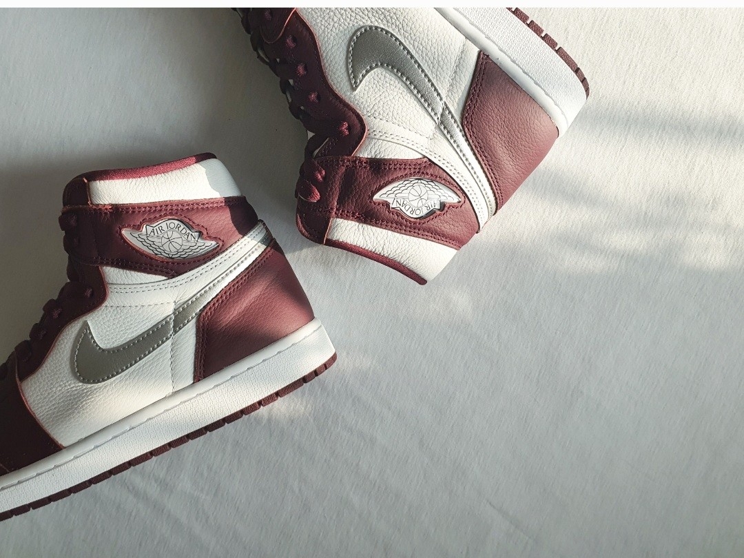 Jordan 1 Retro High OG Bordeaux, (GS) Jordan 1 Retro High OG Bordeaux 착용 스타일 - 4