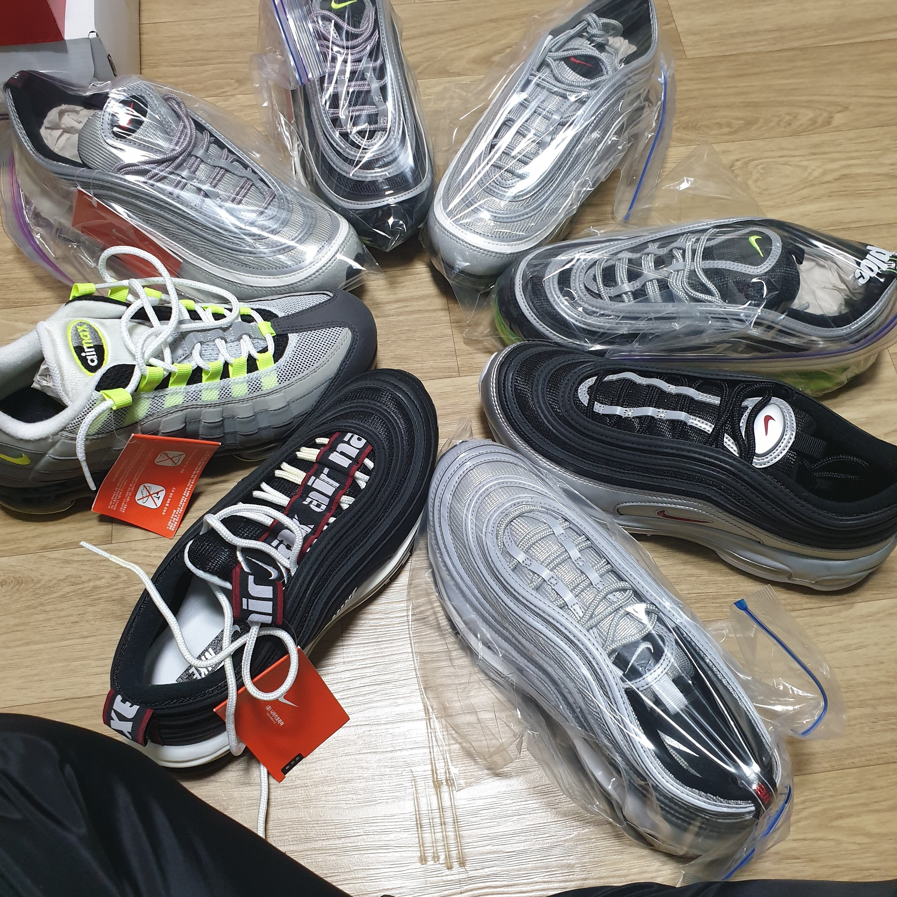 Nike Air Max 97 OG Black Volt Asia, Nike Air Max 97 Overbranding Black 착용 스타일