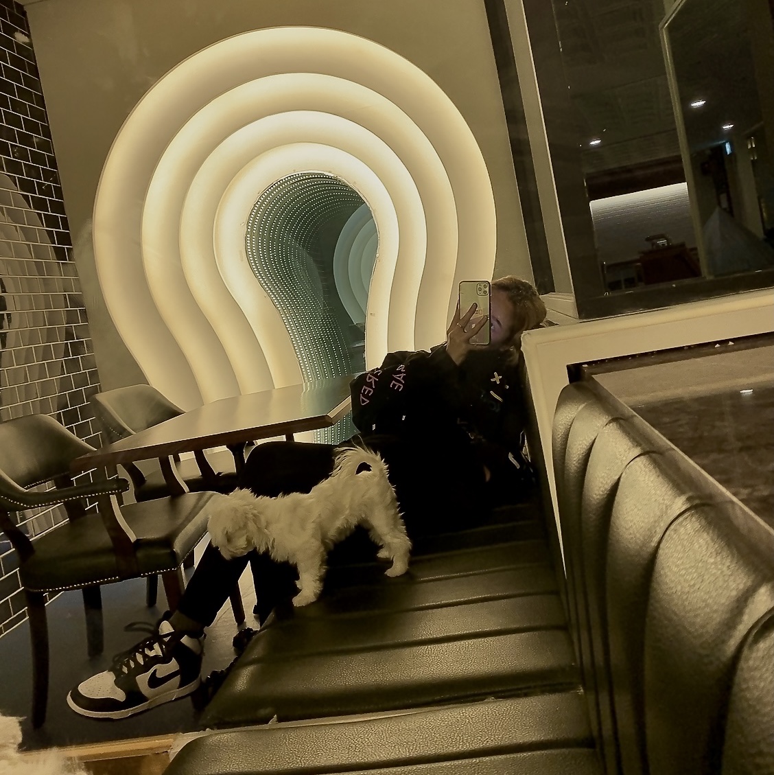 (W) Nike Dunk High Black and White 착용 스타일