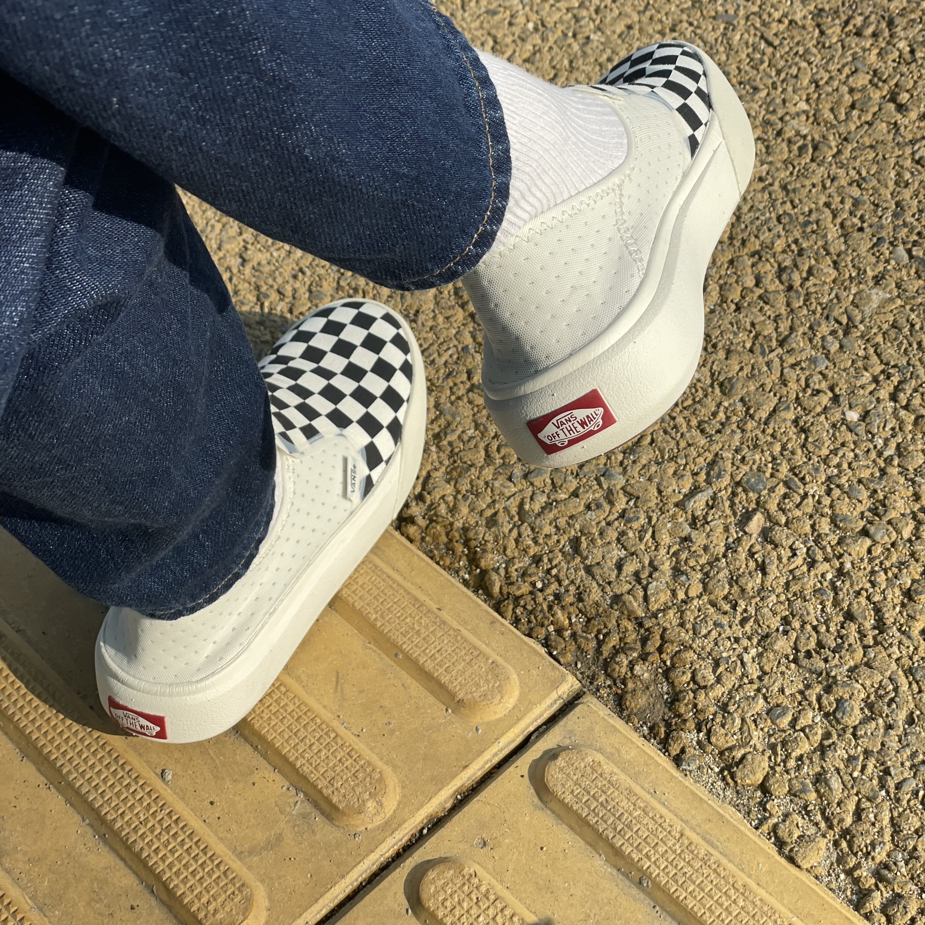 Vans Checkerboard Comfycush One Marshmallow 착용 스타일