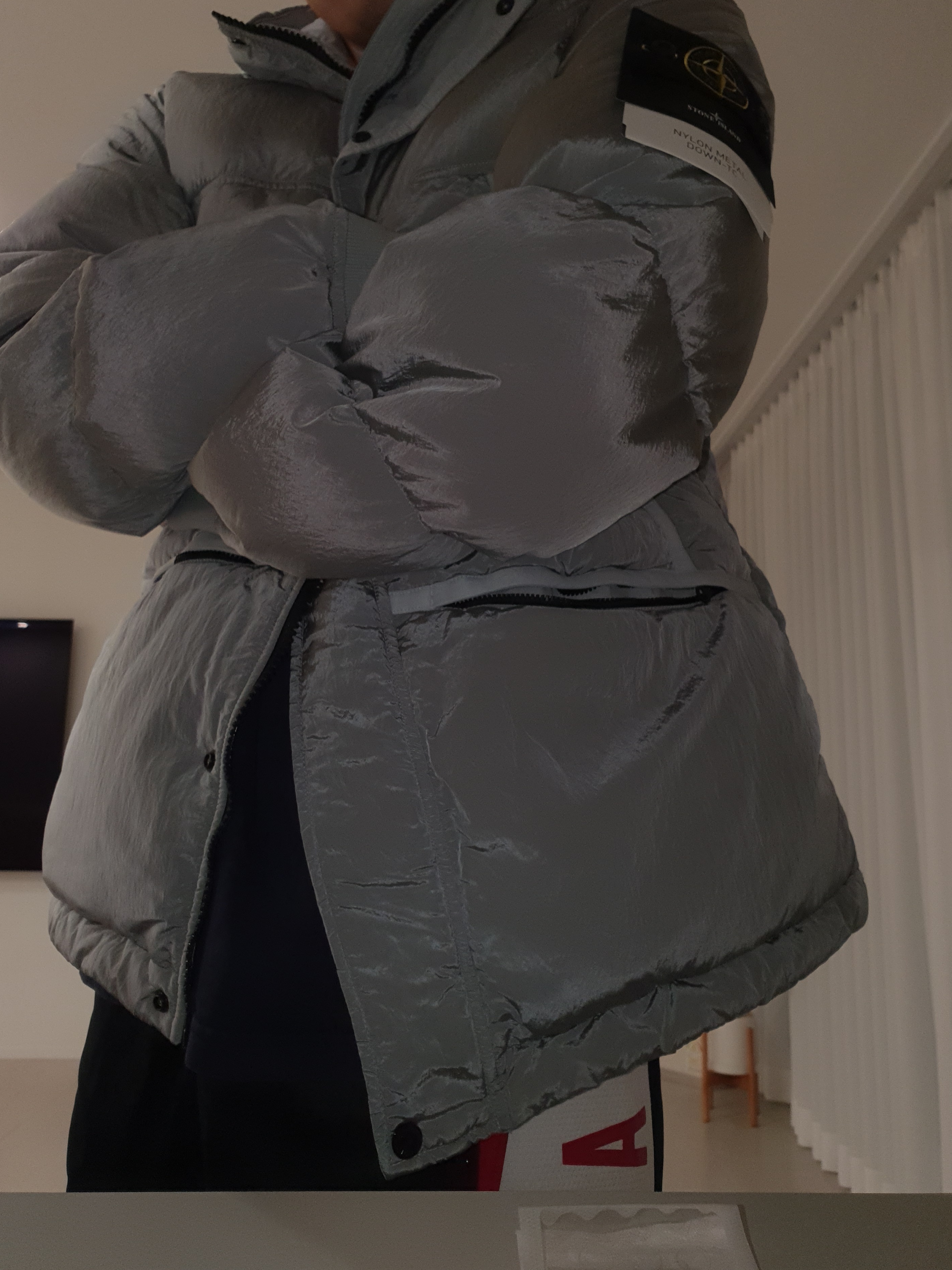 Stone Island 44508 Nylon Metal Down-TC Jacket Light Grey - 21FW 착용 스타일 - 1