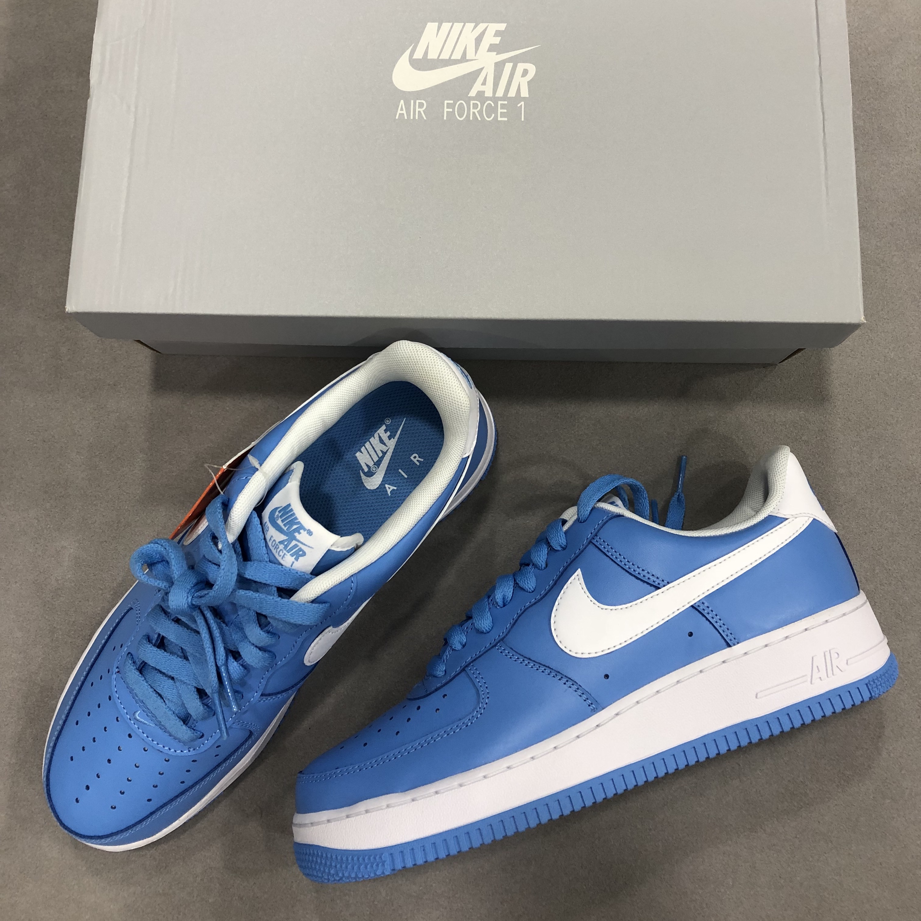 Nike Air Force 1 '07 Low University Blue 착용 스타일