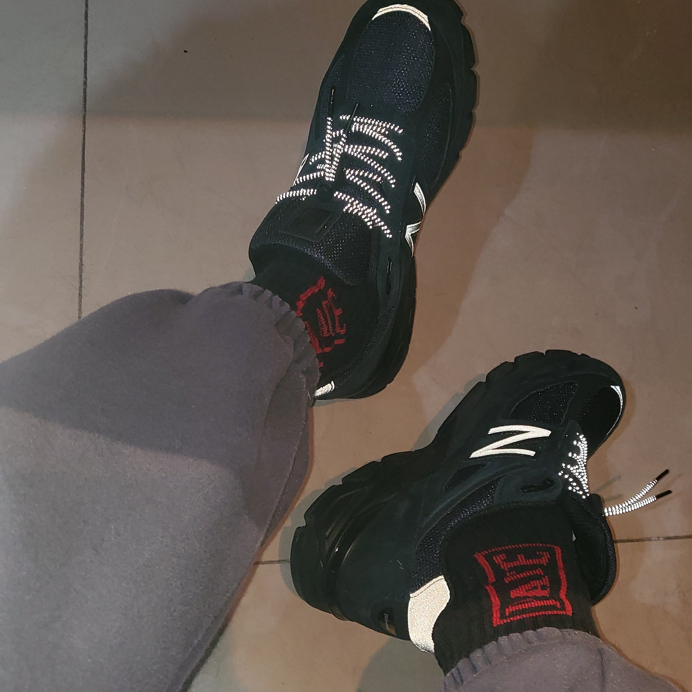 New Balance x JJJJound 990v4 Navy 착용 스타일
