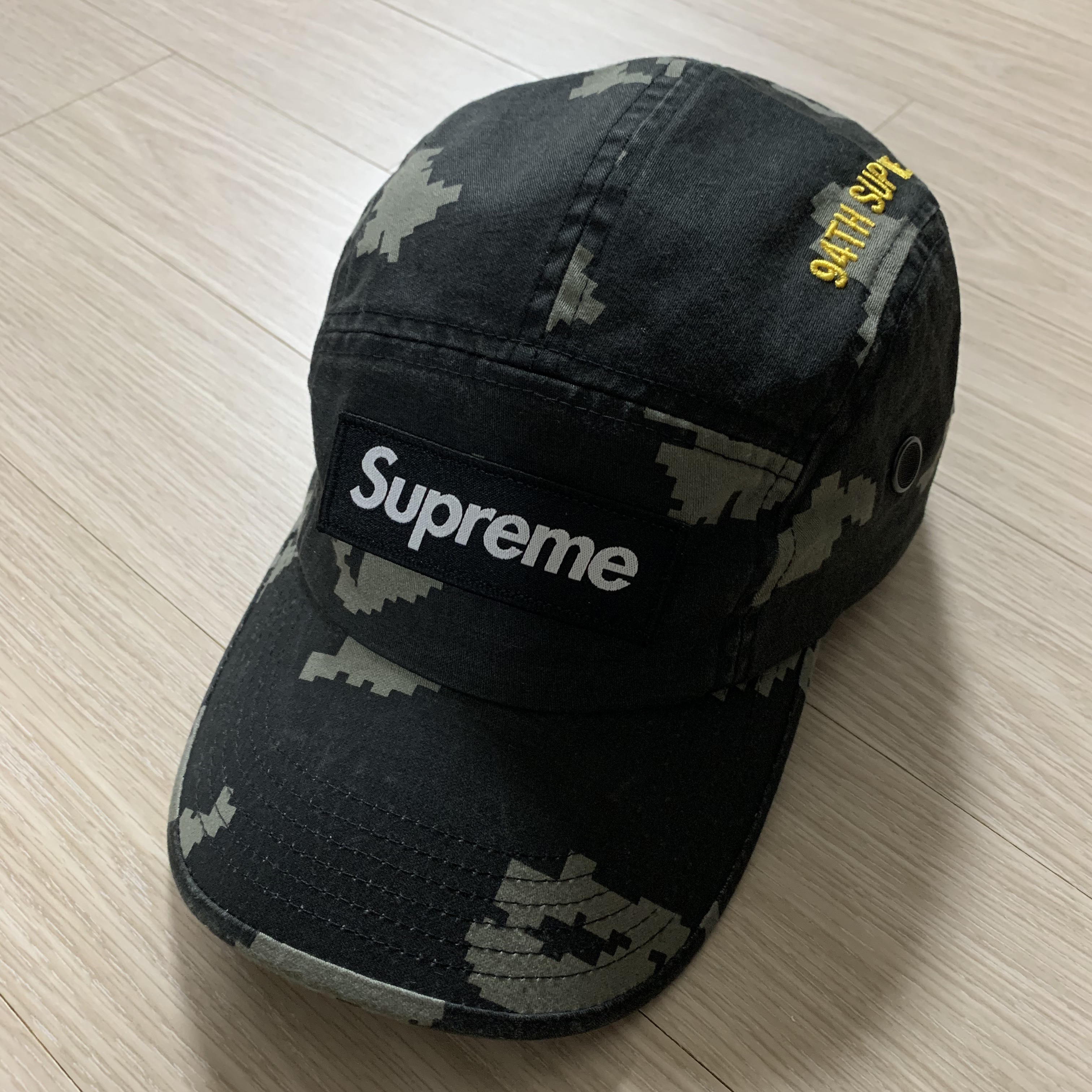Supreme Military Camp Cap Black Russian Camo - 21FW 착용 스타일