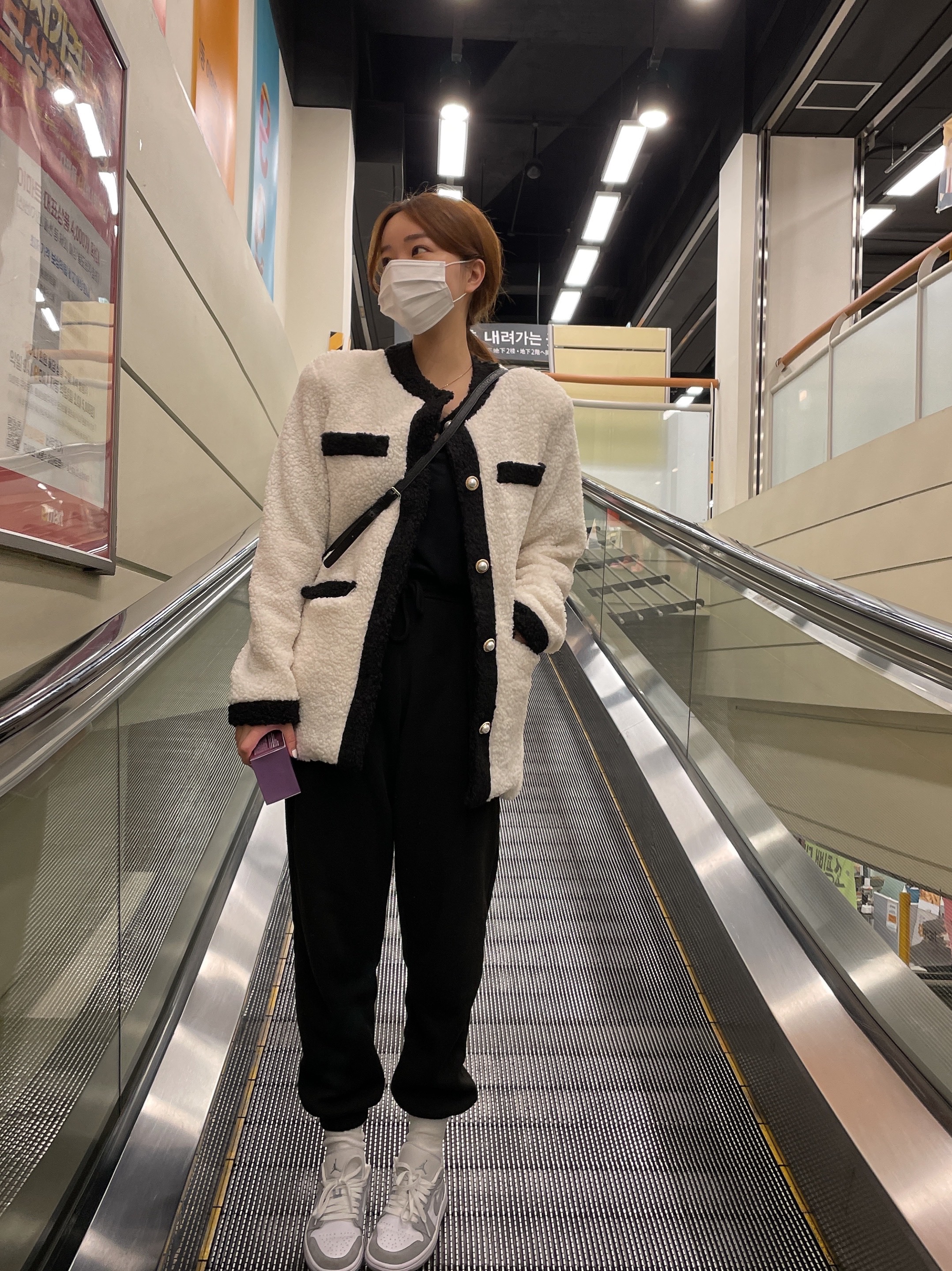 (W) Jordan 1 Low White Wolf Grey 착용 스타일