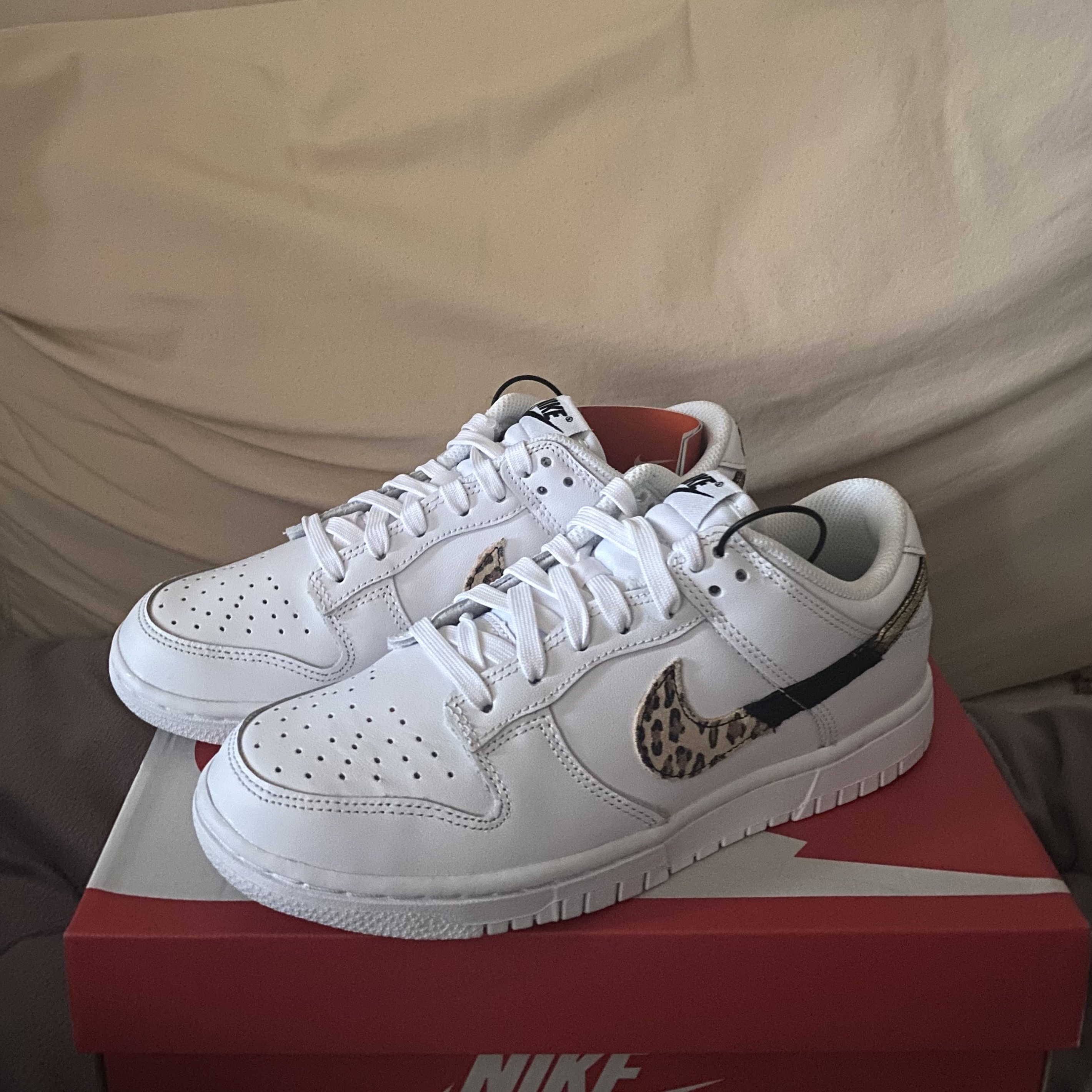 (W) Nike Dunk Low SE Primal White 착용 스타일