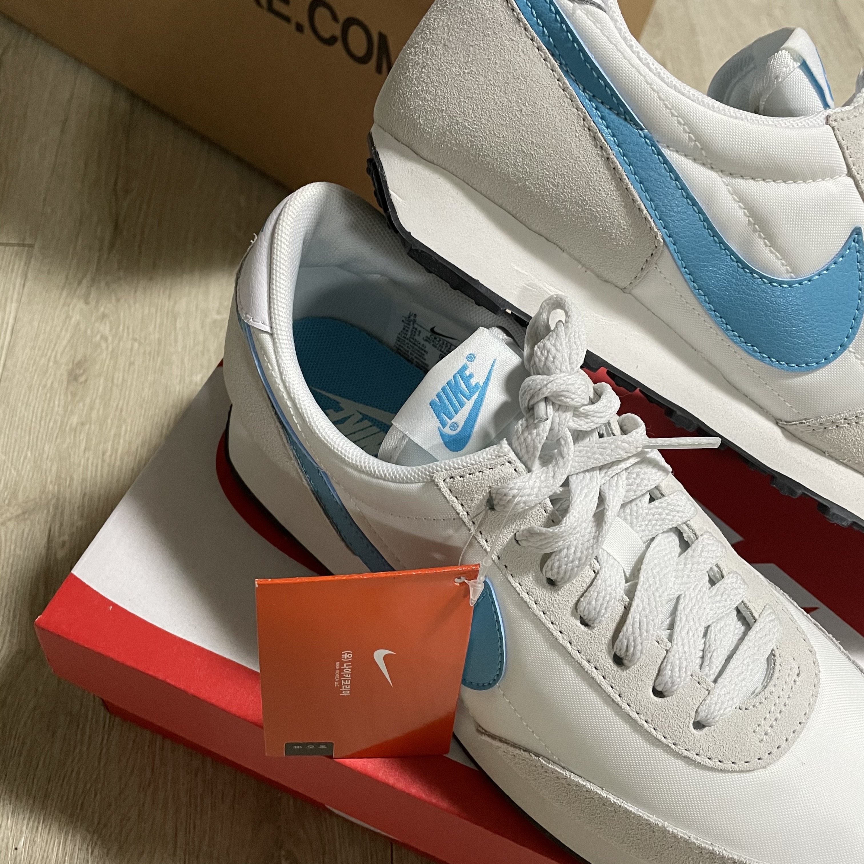 (W) Nike Daybreak Vast Grey 착용 스타일