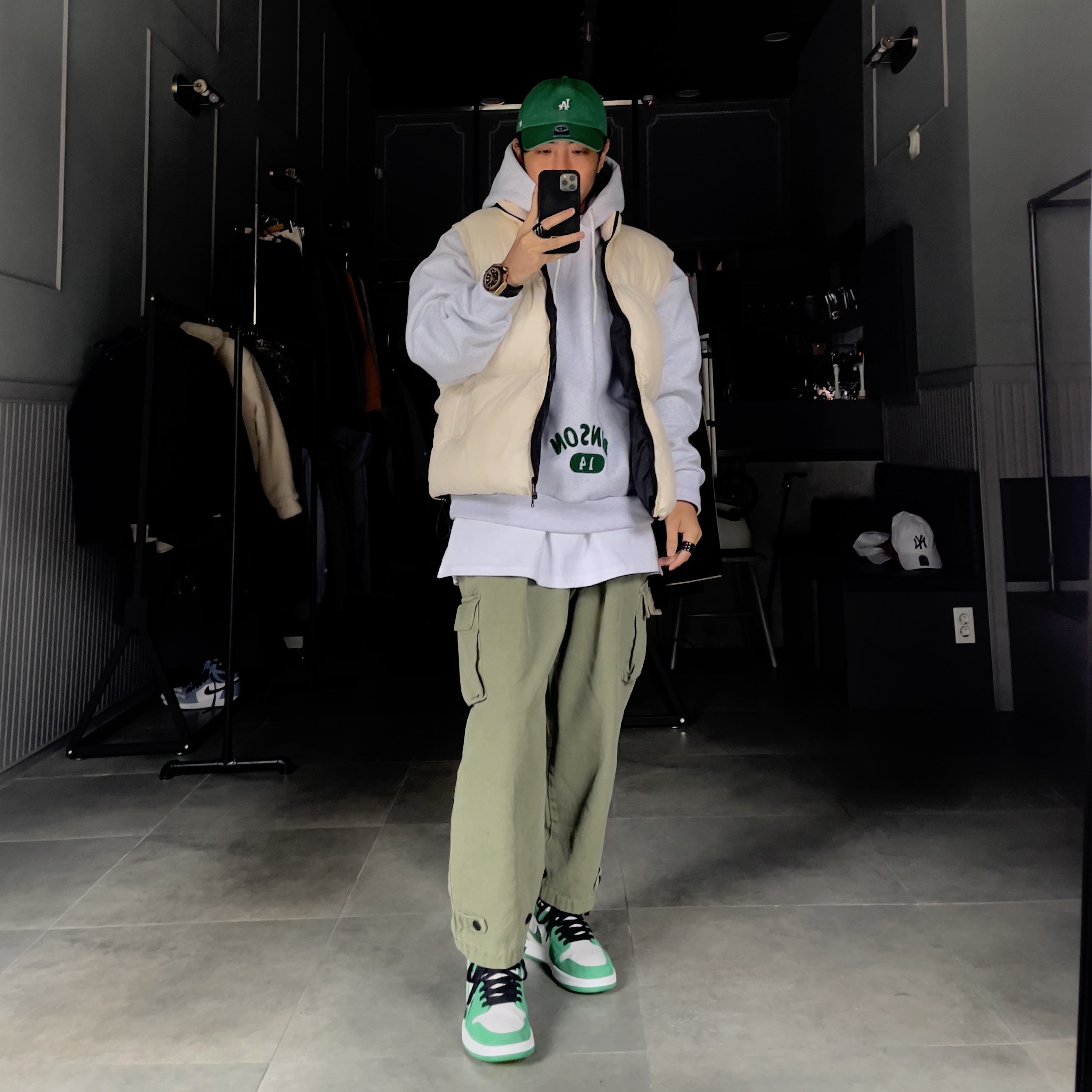 Jordan 1 Zoom Air CMFT Stadium Green 착용 스타일