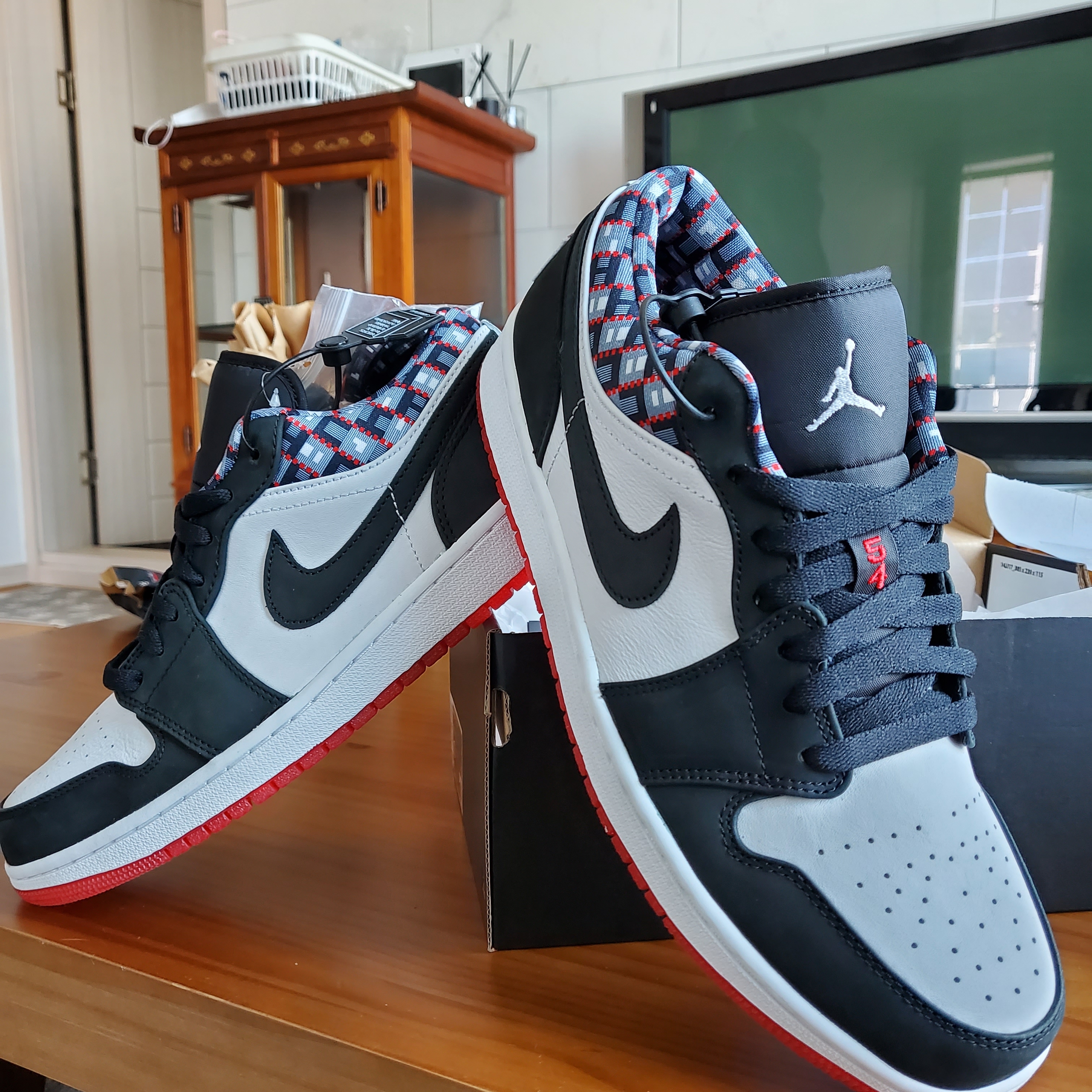 Jordan 1 Low Quai 54 2021 착용 스타일 - 1