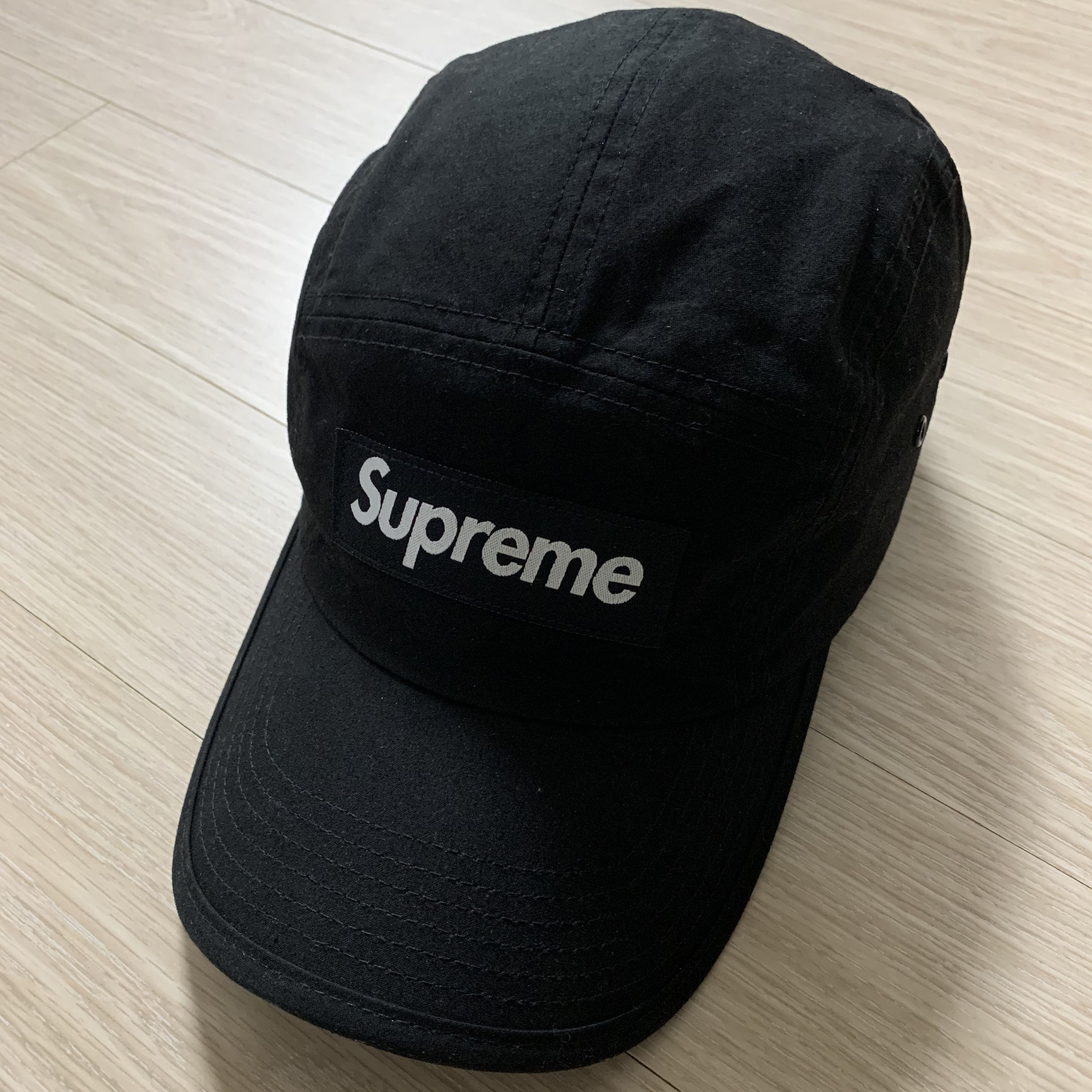 Supreme Waxed Cotton Camp Cap Black - 21FW 착용 스타일