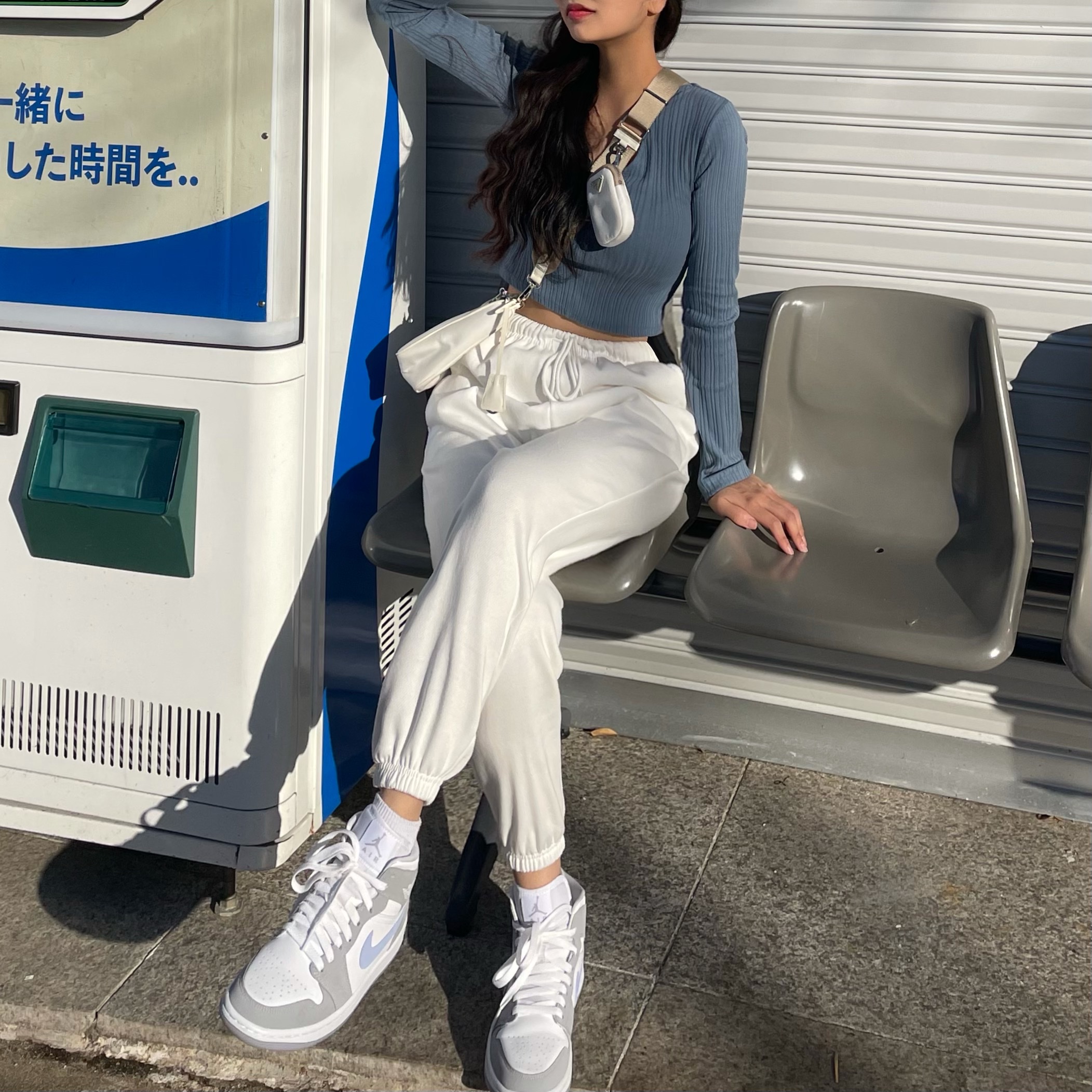 (W) Jordan 1 Mid Wolf Grey 착용 스타일