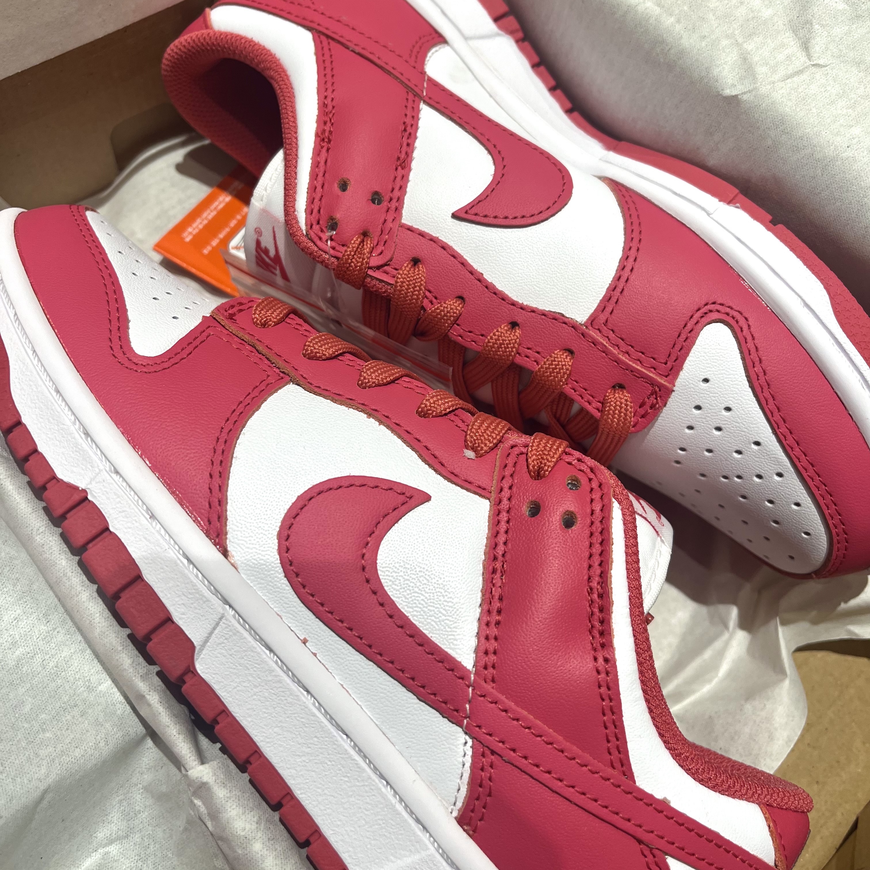 (W) Nike Dunk Low Archeo Pink 착용 스타일