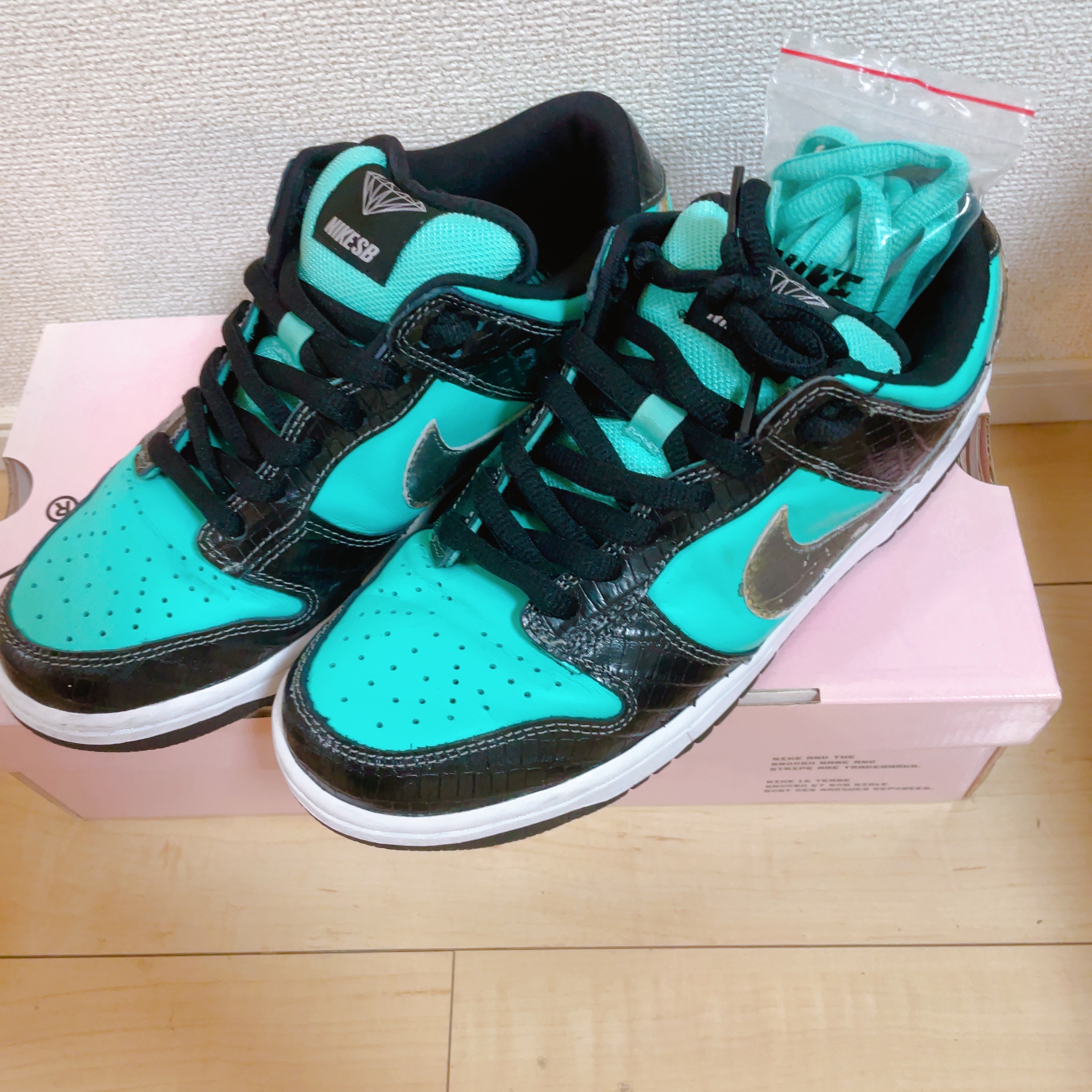 Nike x Diamond Supply Co. SB Dunk Low Tiffany 착용 스타일 - 1