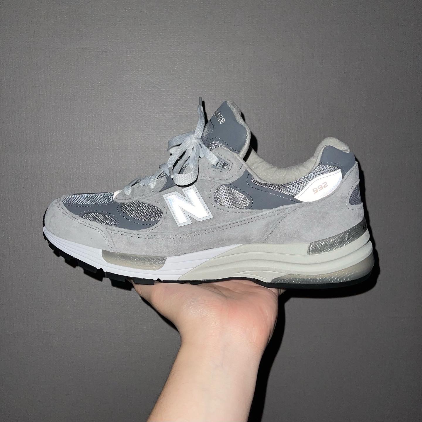 New Balance 992 Made in USA Grey - D Standard 착용 스타일 - 3