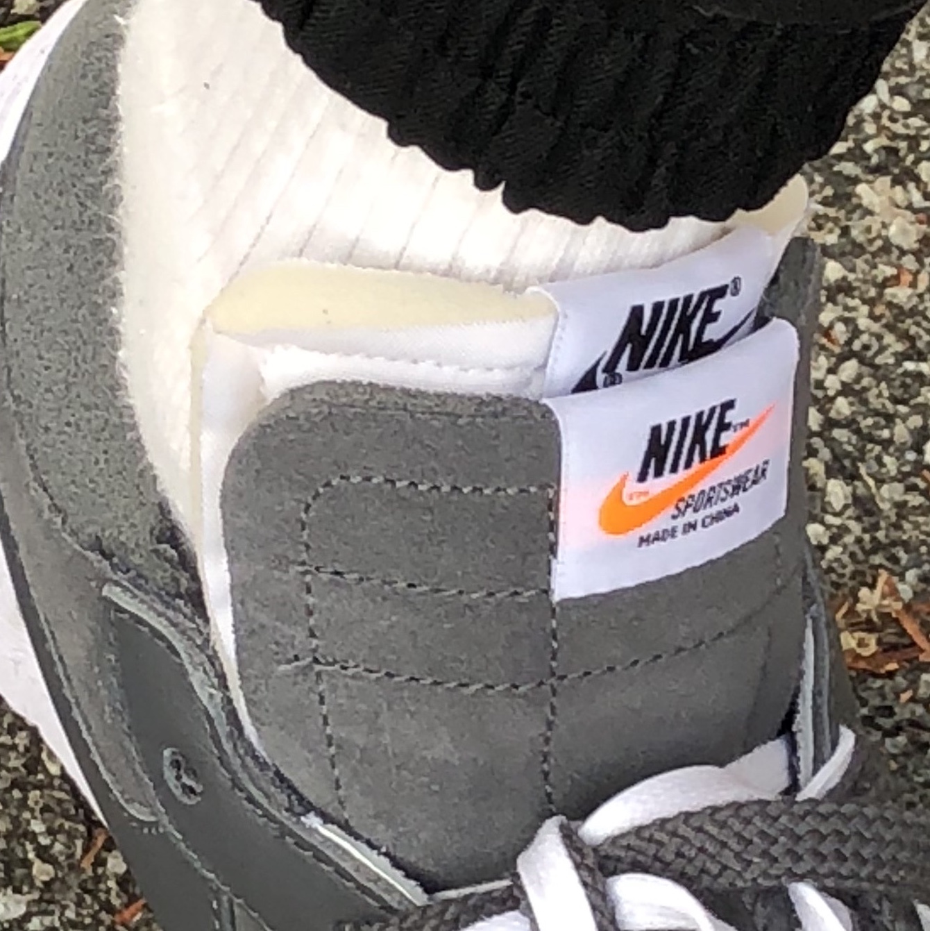 Nike x Sacai Blazer Low Iron Grey 착용 스타일 - 5