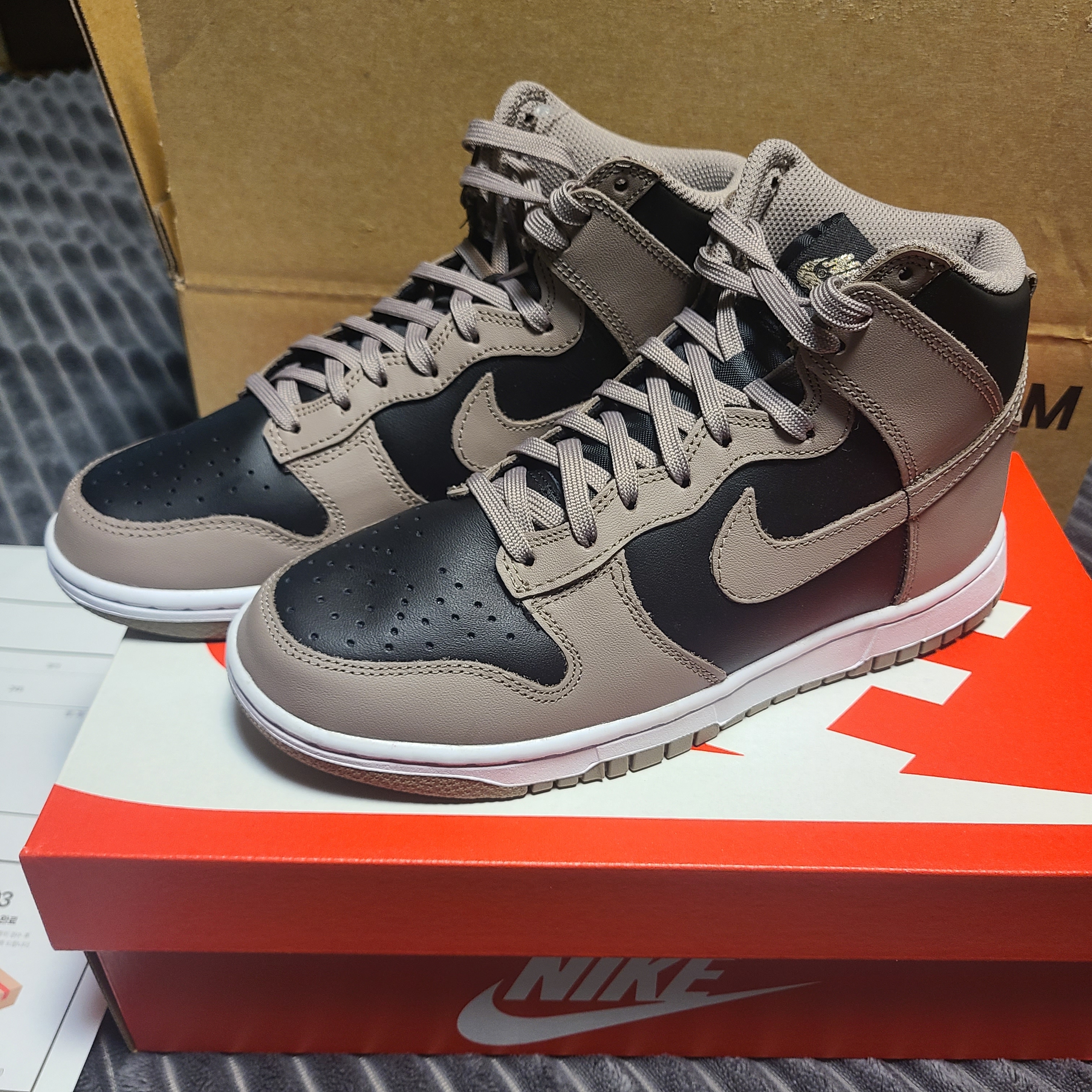 (W) Nike Dunk High Moon Fossil 착용 스타일 - 2