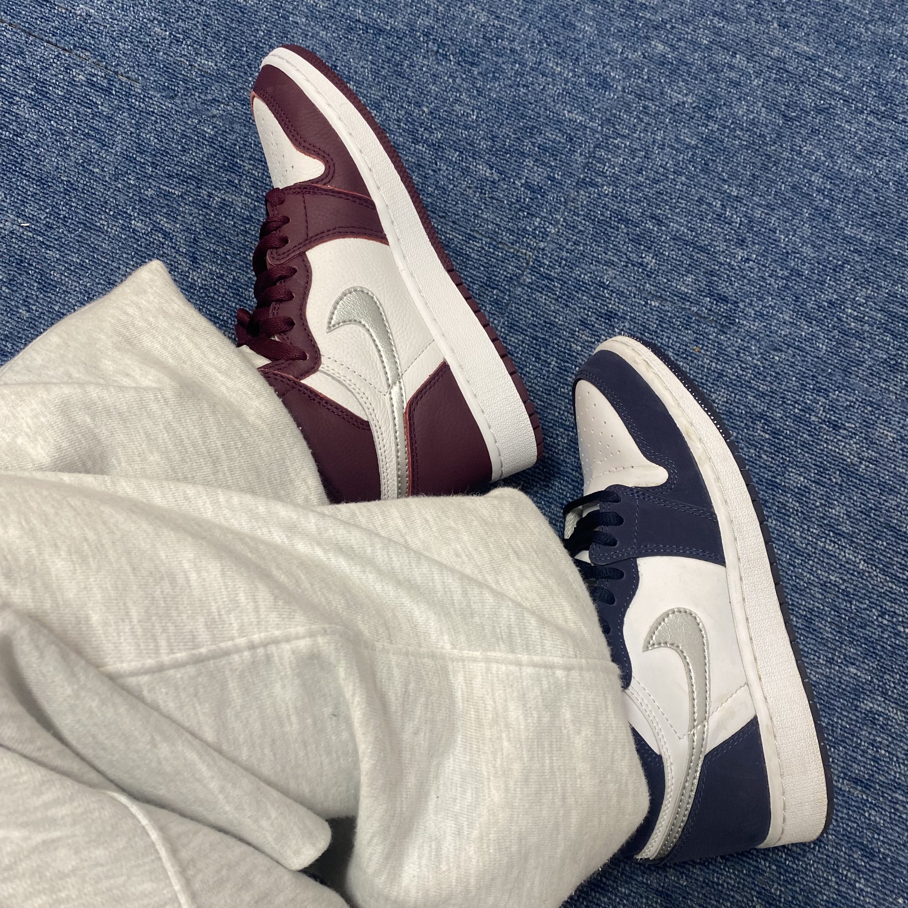 (GS) Jordan 1 Retro High OG Bordeaux, (GS) Jordan 1 Retro High OG CO.JP Midnight Navy 착용 스타일 - 1
