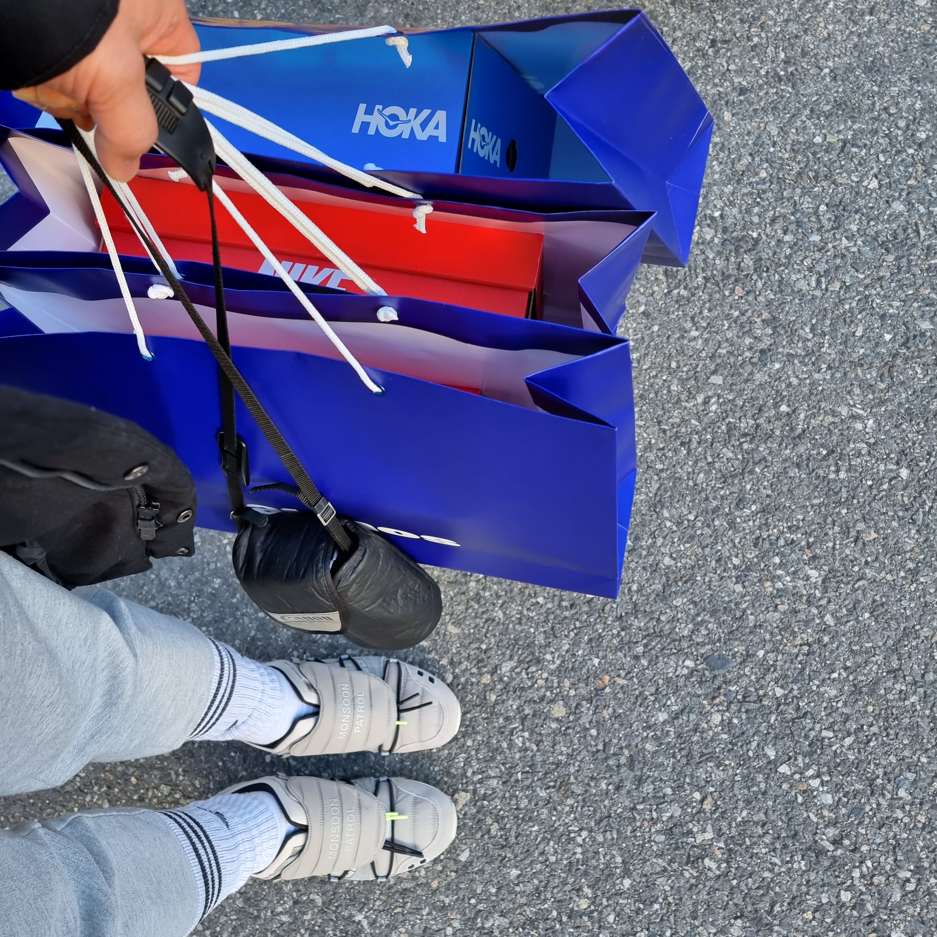 Asics x Limited Edt x SBTG Gel-Lyte III OG Monsoon Patrol Piedmont Grey, (W) Nike Dunk Low Archeo Pink 착용 스타일