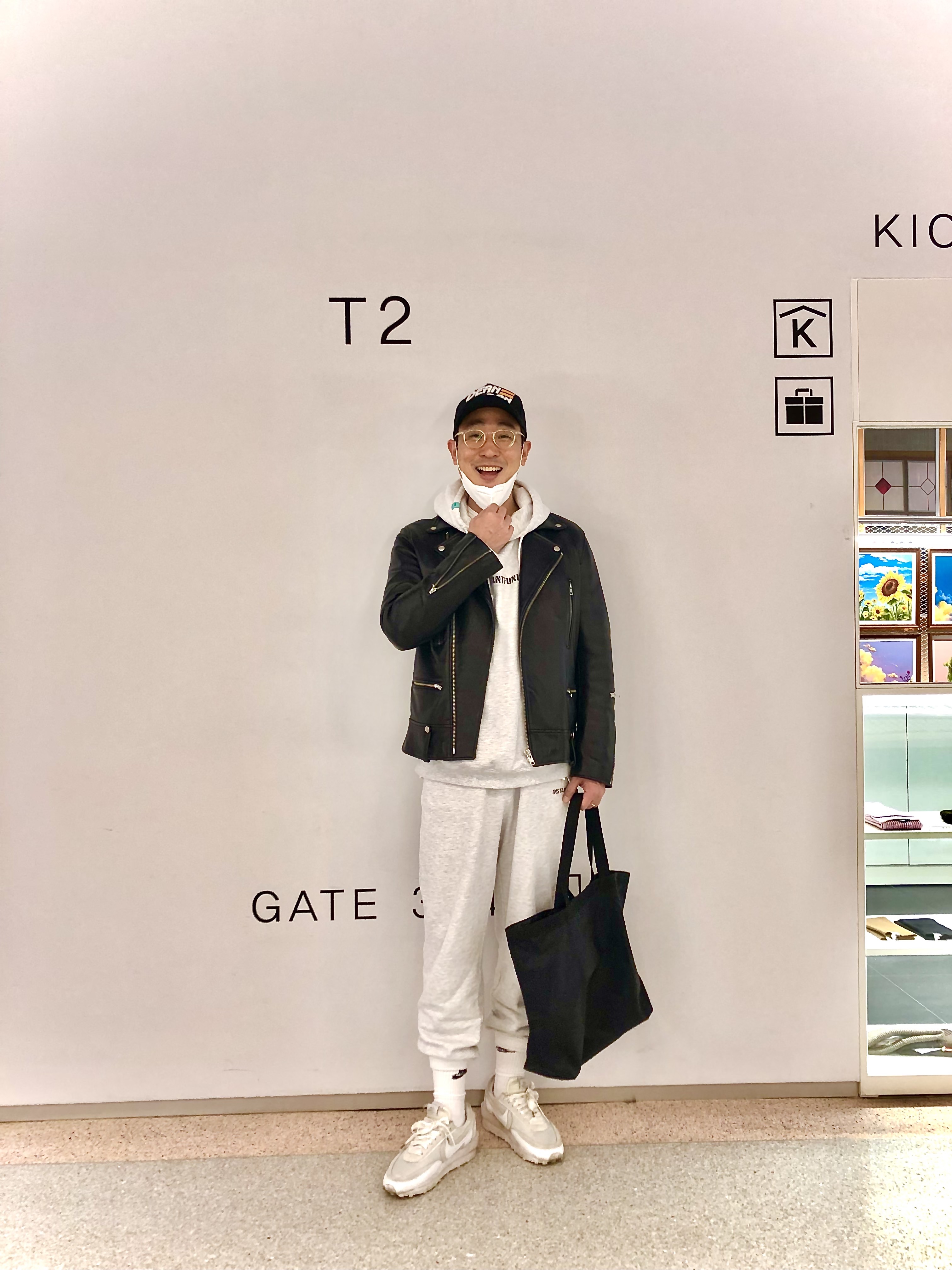 Nike x Sacai LDWaffle White Nylon 착용 스타일