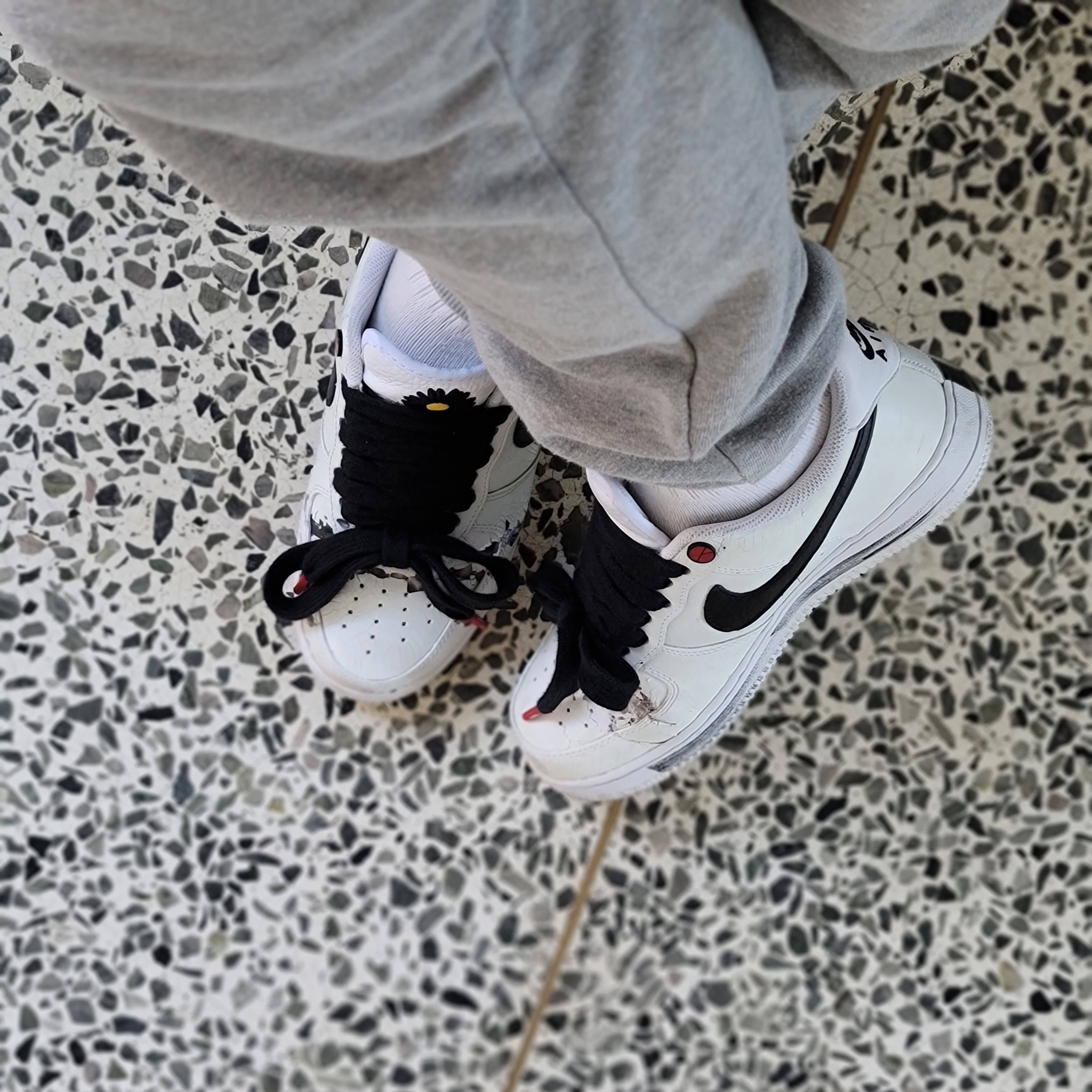 Nike x Peaceminusone Air Force 1 Low Para-Noise 2.0 착용 스타일