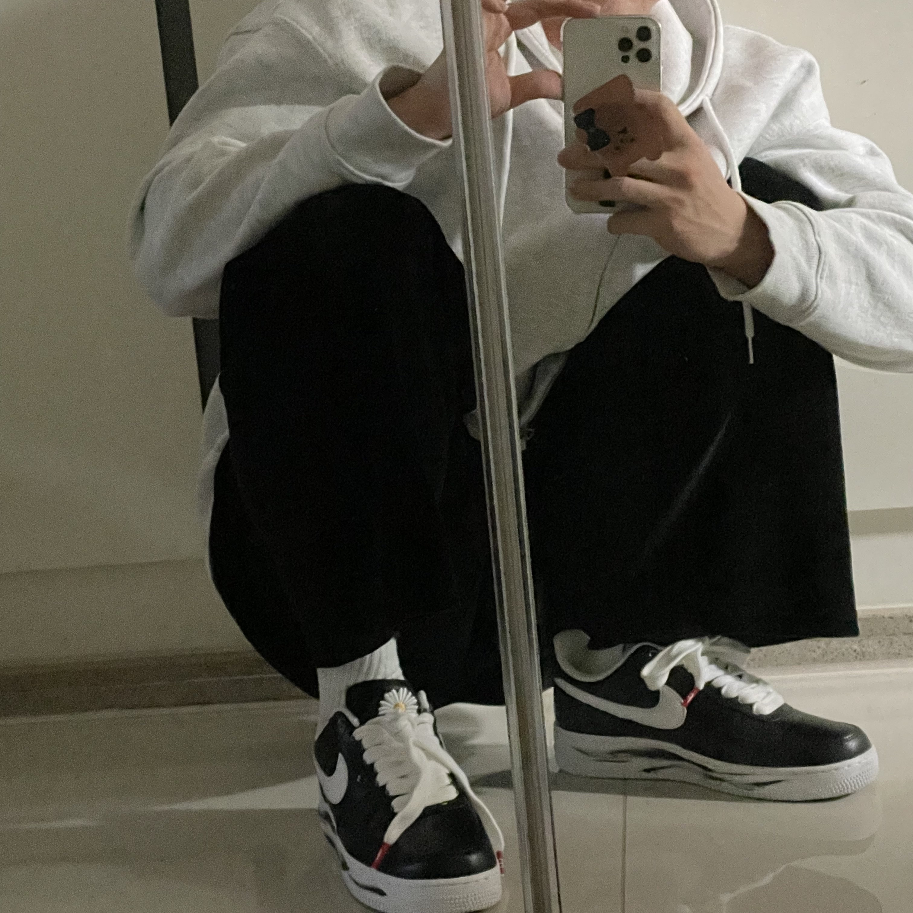 Nike x Peaceminusone Air Force 1 Low Para-Noise 착용 스타일