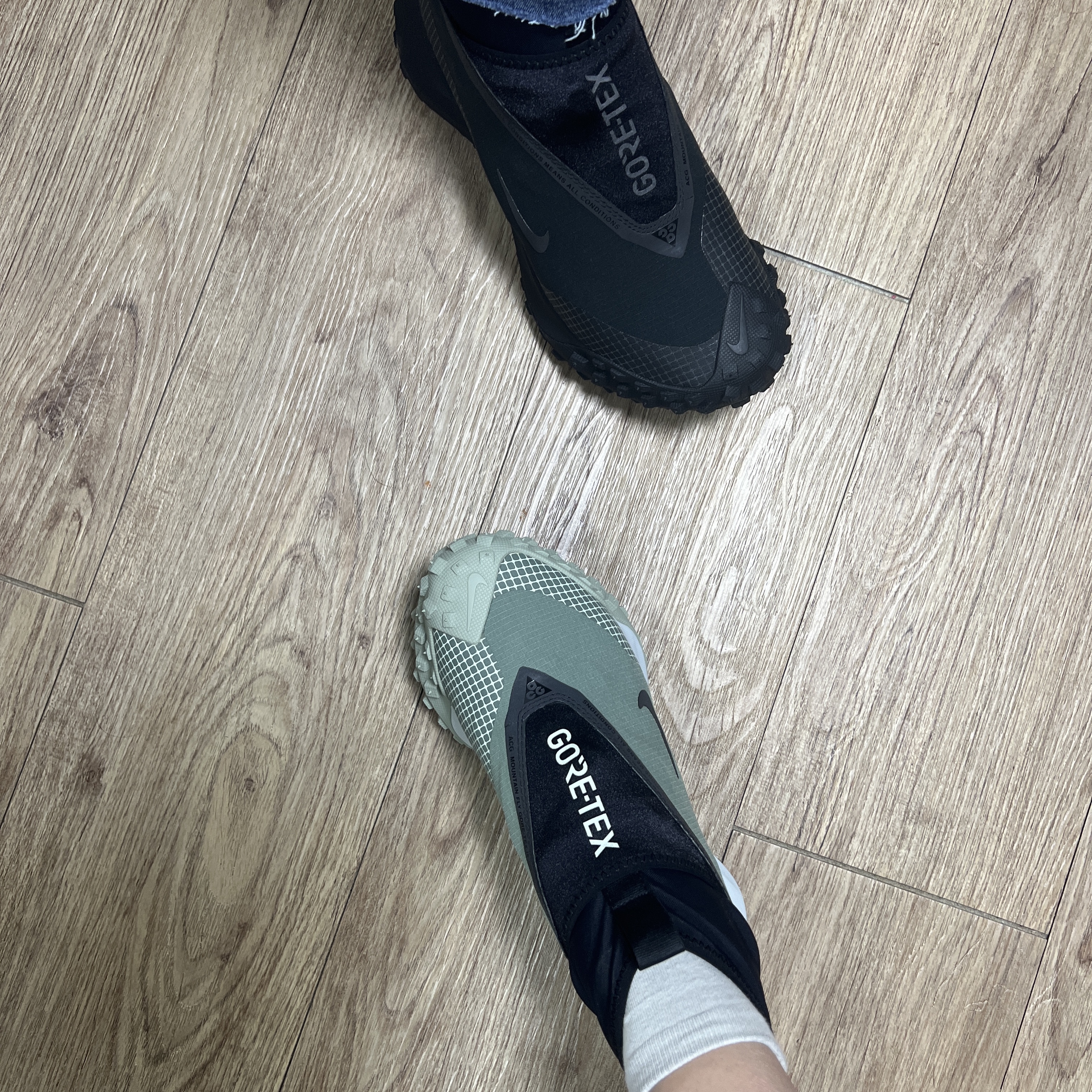 Nike ACG Mountain Fly Gore-Tex Clay Green, Nike ACG Mountain Fly Gore-Tex Black and Dark Grey 착용 스타일