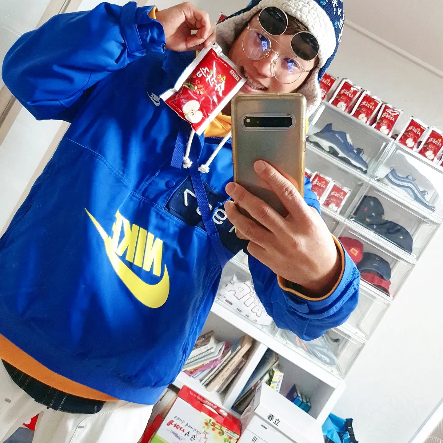 Nike Air More Uptempo White Varsity Red 2021, Jordan 1 Retro High OG University Blue 착용 스타일 - 2