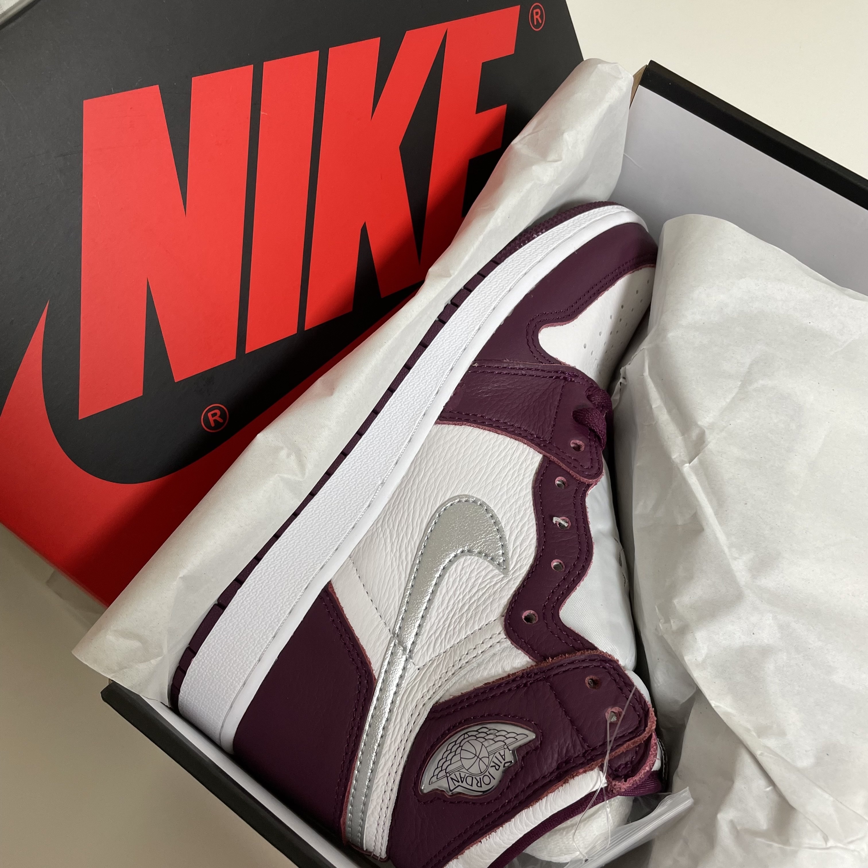 Jordan 1 Retro High OG Bordeaux 착용 스타일