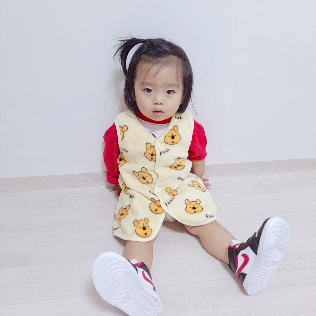 Jordan 1 Mid Gym Red Black White 착용 스타일 - 3