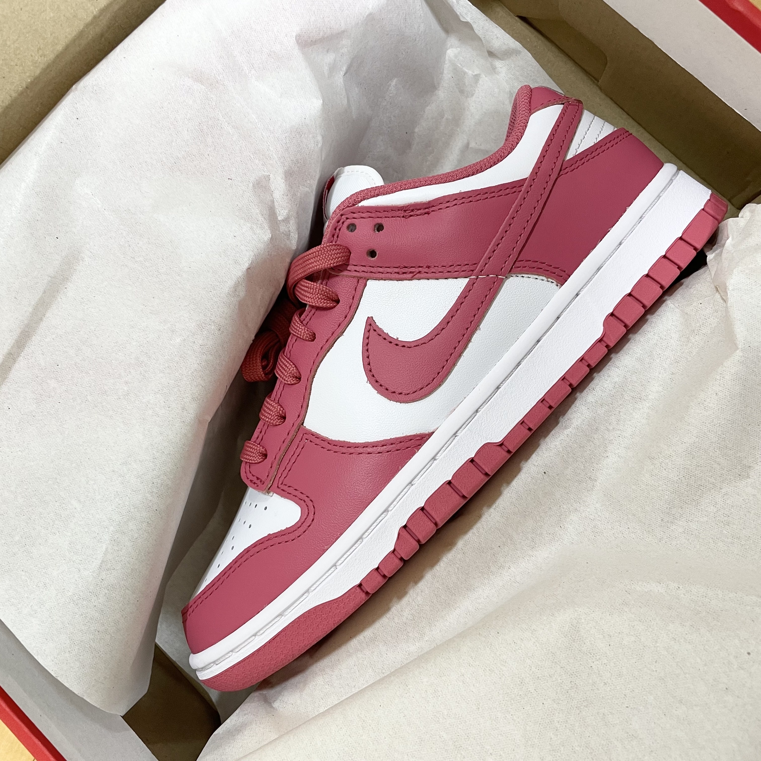 (W) Nike Dunk Low Archeo Pink 착용 스타일