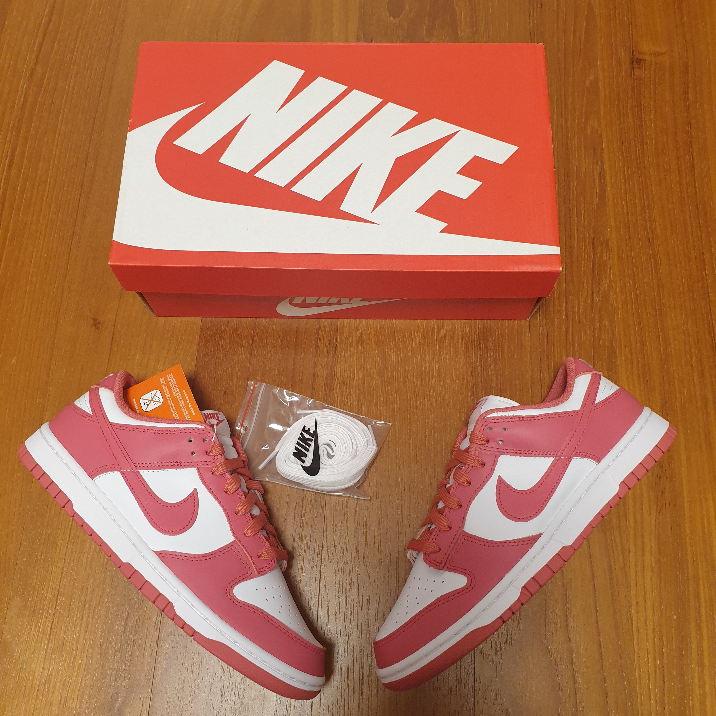 (W) Nike Dunk Low Archeo Pink 착용 스타일 - 2