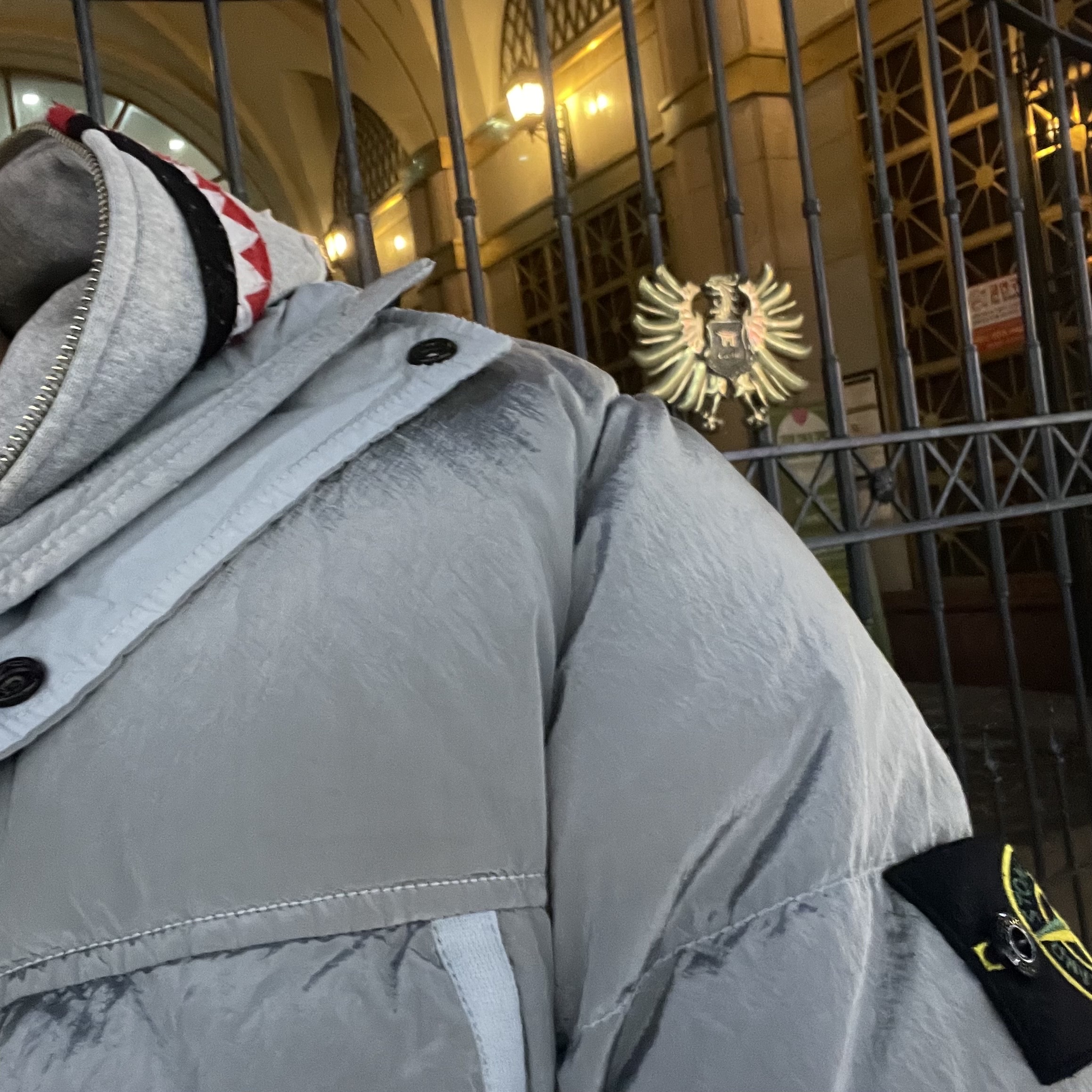 Stone Island 44508 Nylon Metal Down-TC Jacket Light Grey - 21FW 착용 스타일
