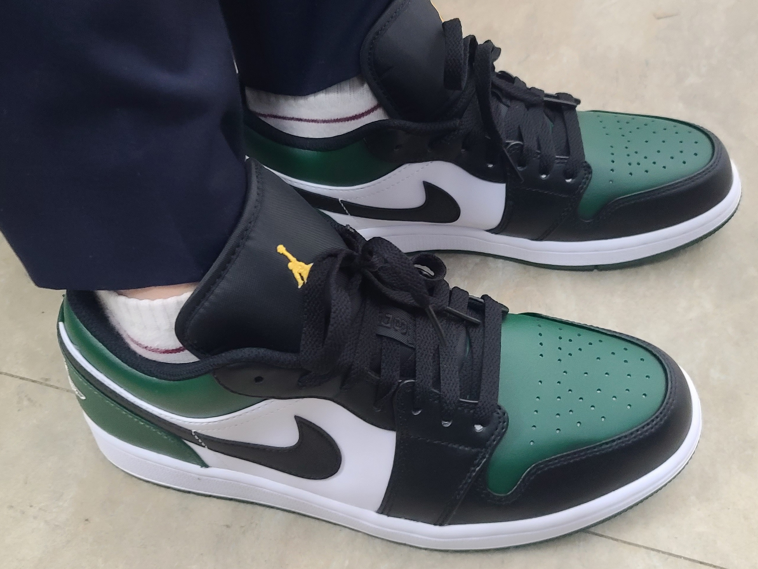 Jordan 1 Low Green Toe 착용 스타일 - 2