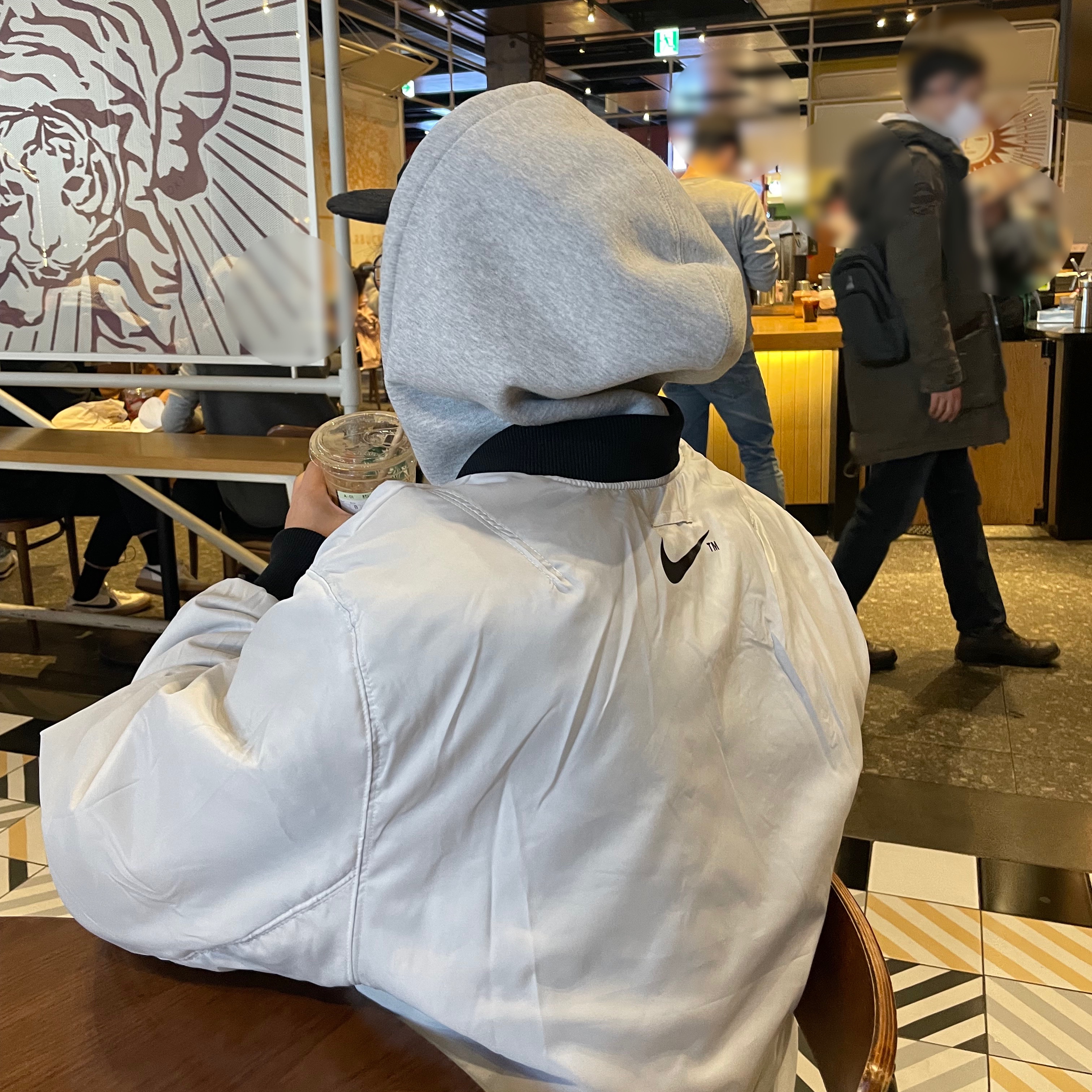 Nike NSW Swoosh Therma-Fit Bomber Black - Asia, Nike x Fear of God Air Fear of God Raid Light Bone 착용 스타일 - 2