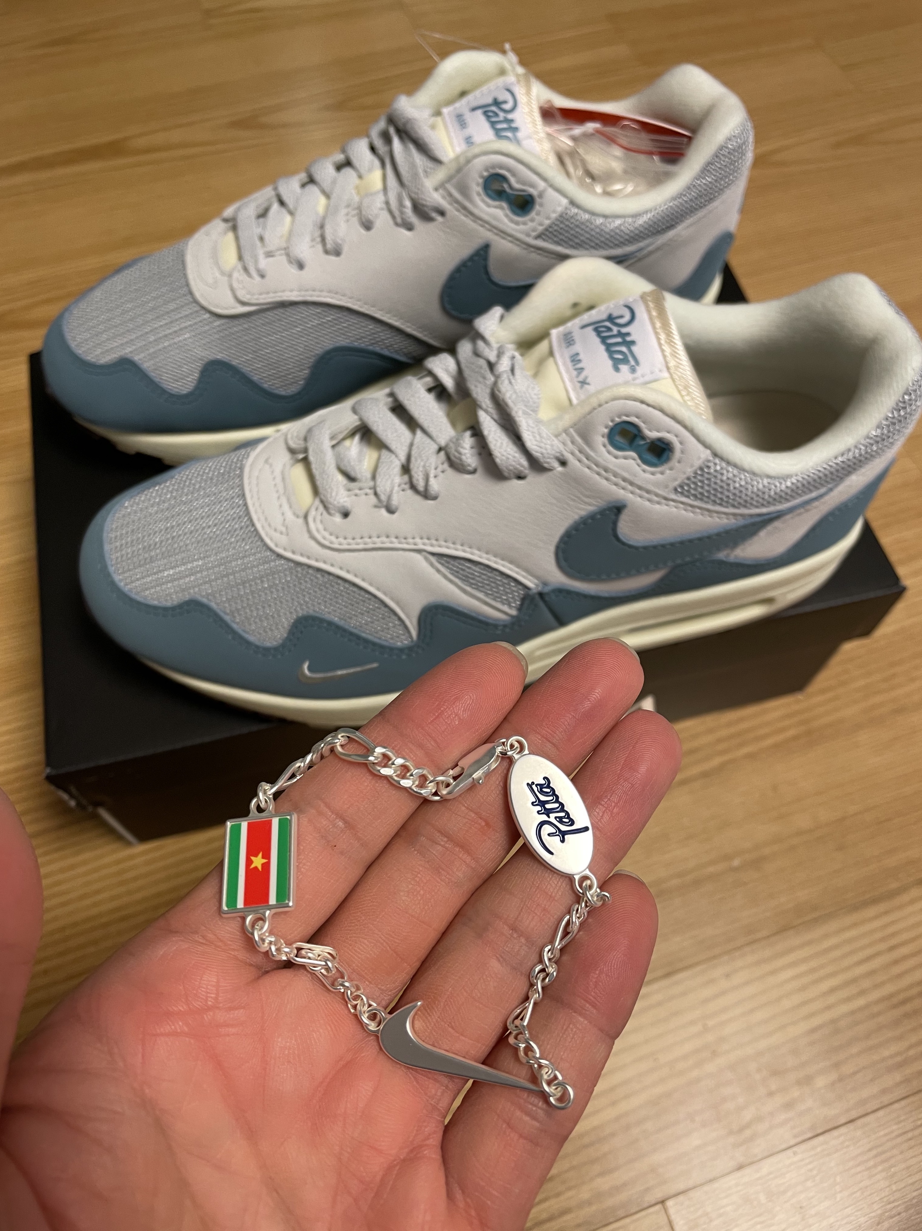Nike x Patta Air Max 1 Noise Aqua 착용 스타일 - 3