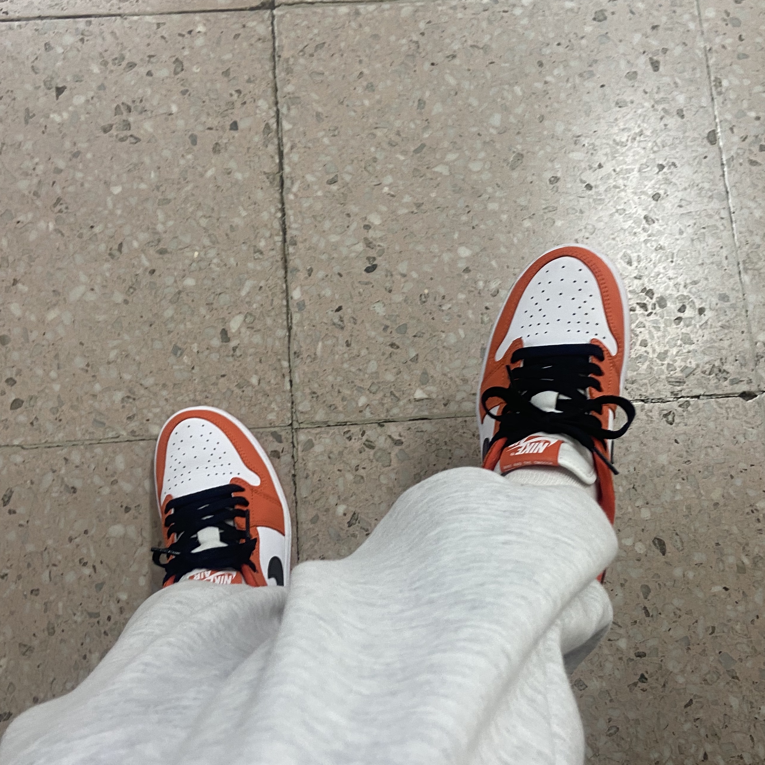 (W) Jordan 1 Low OG Starfish 착용 스타일 - 2
