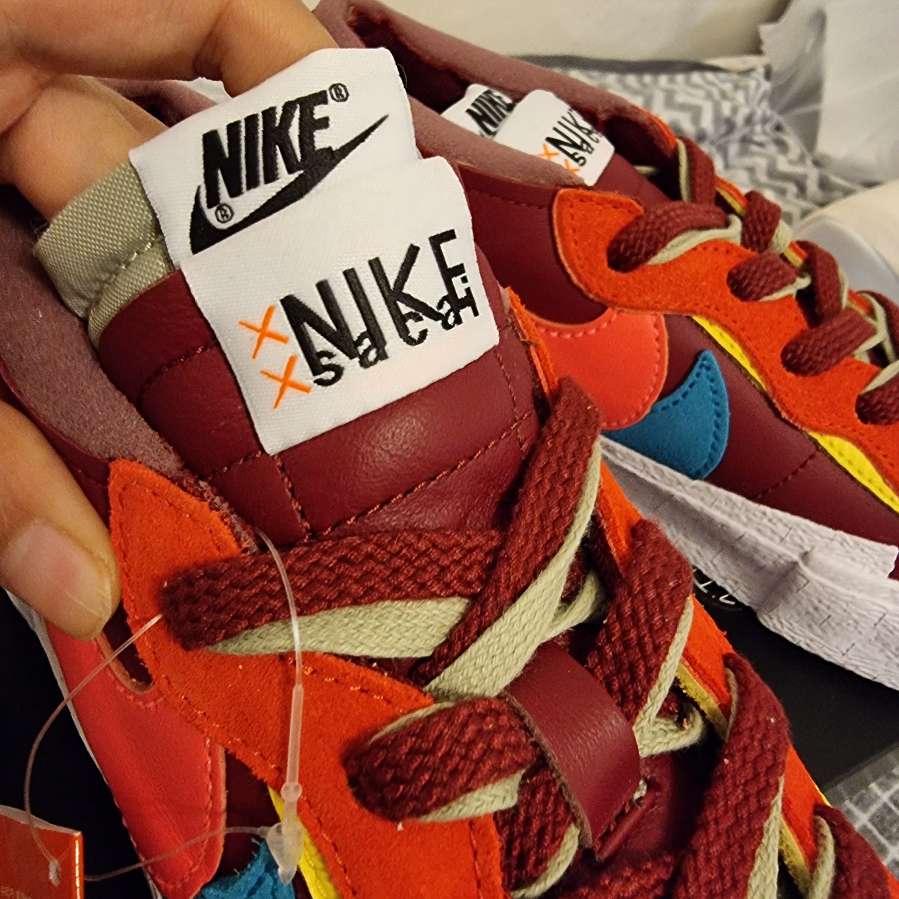 Nike x Sacai x Kaws Blazer Low Team Red 착용 스타일 - 2